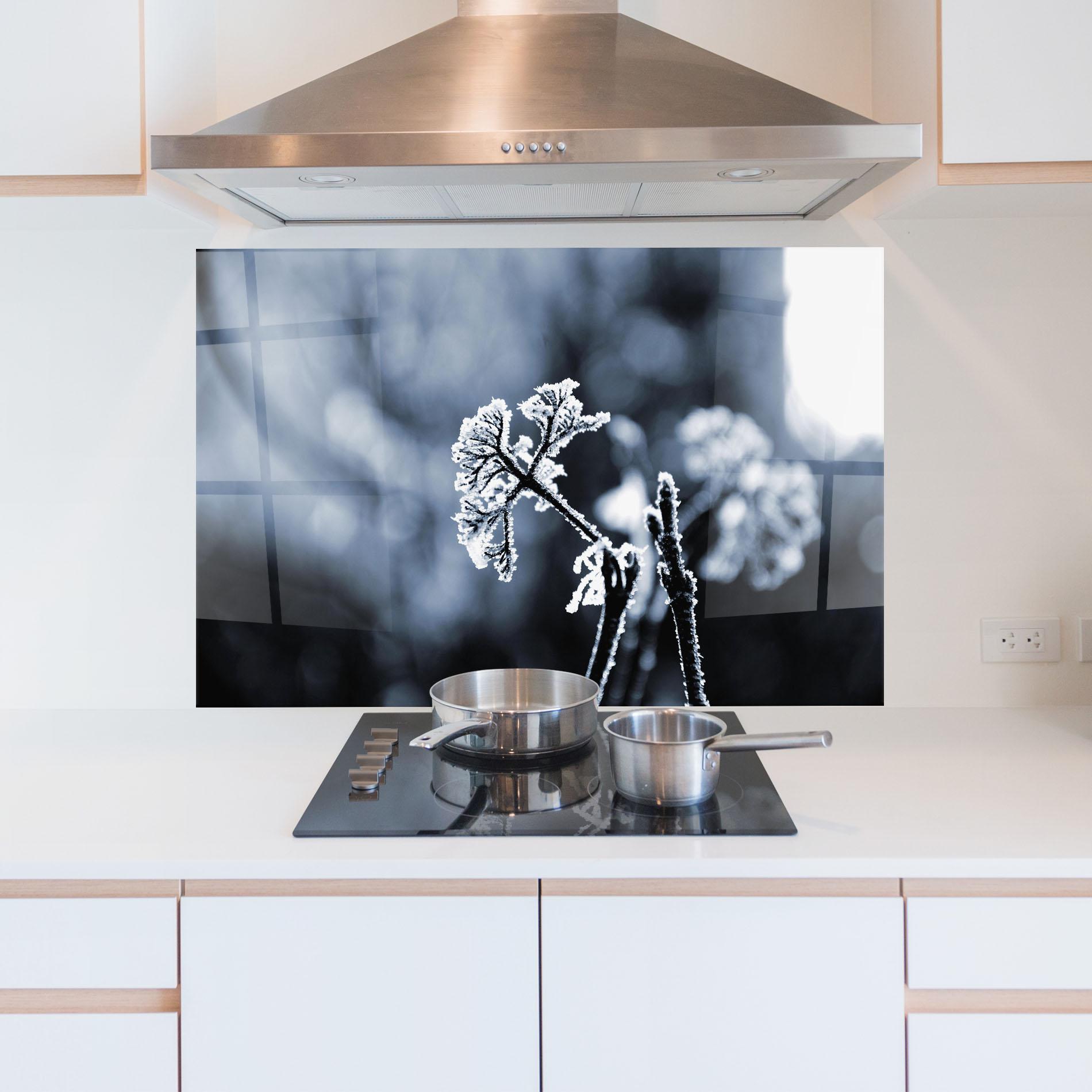 Panel Szklany do Kuchni Winter Plant mockup 5
