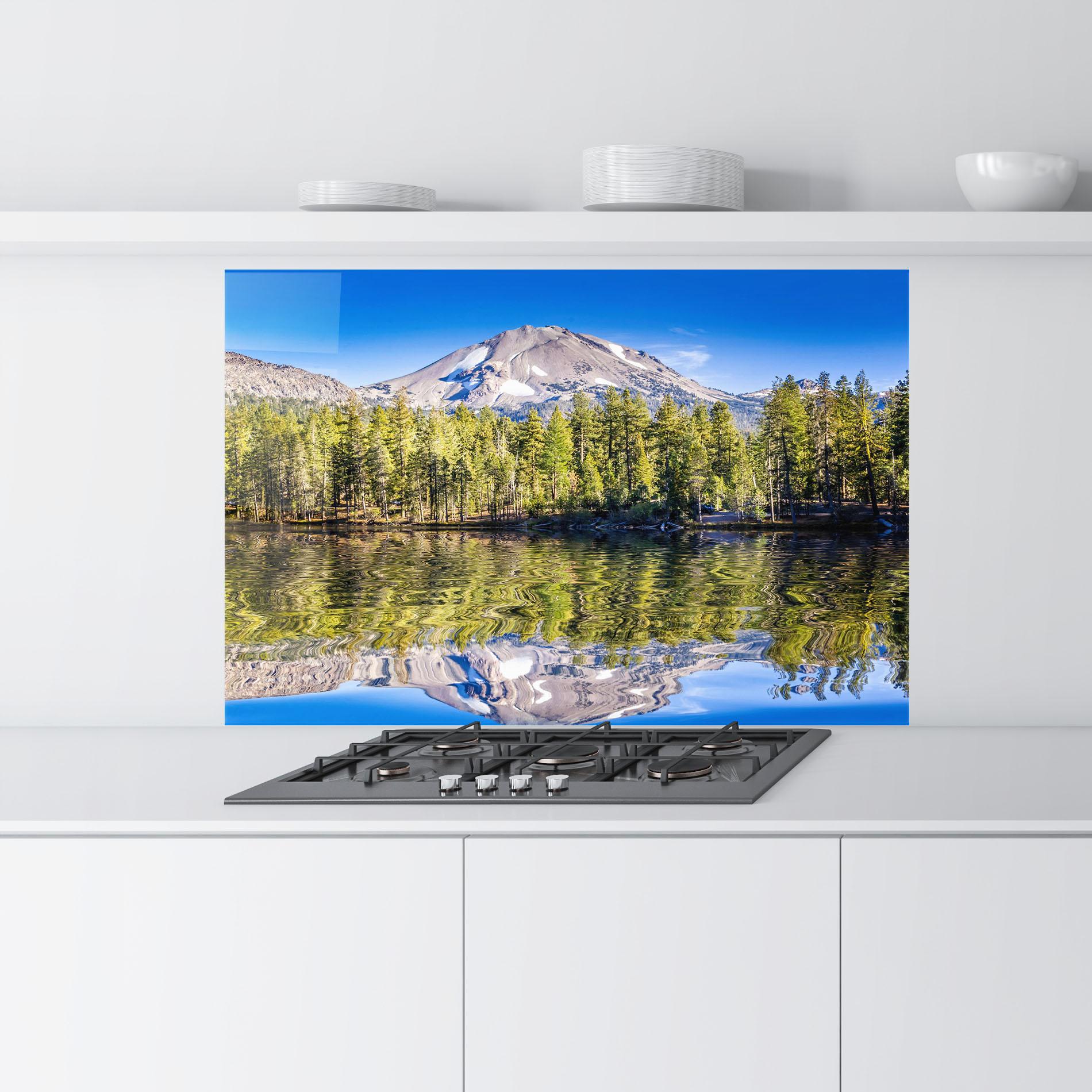 Panel Szklany do Kuchni Green Tree Lake mockup 9