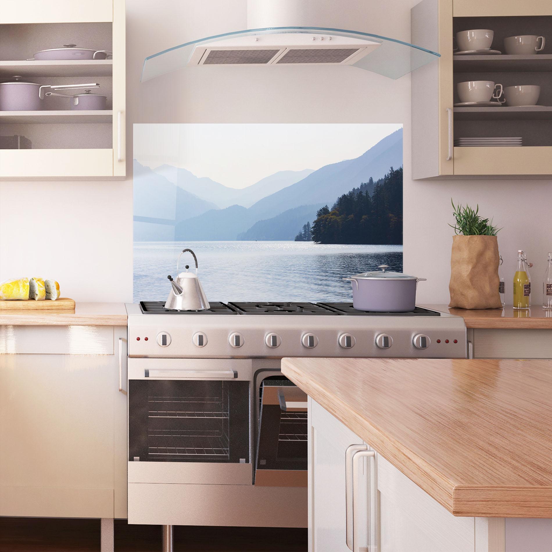 Panel Szklany do Kuchni Grey Lake View mockup 1