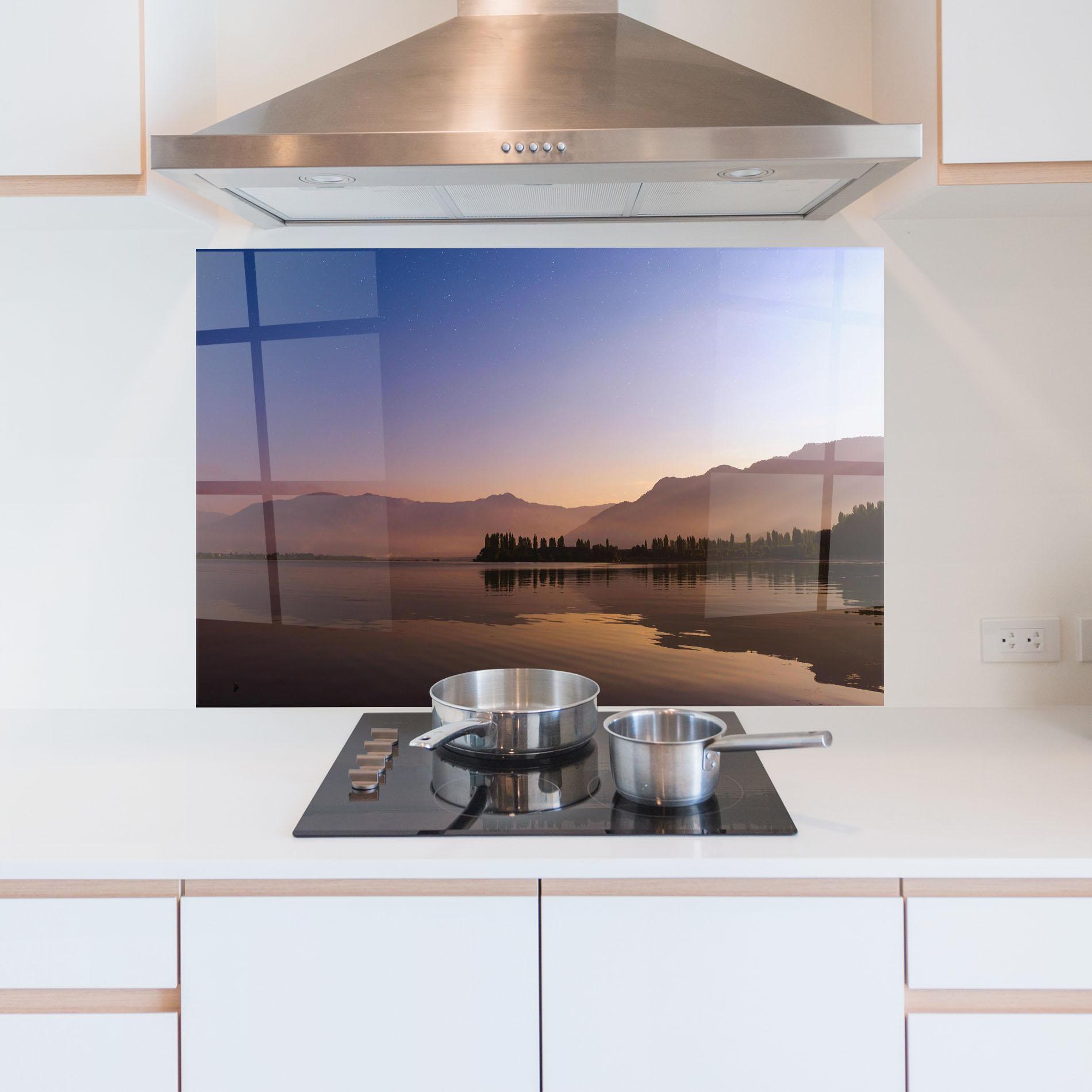 Panel Szklany do Kuchni Brown Light Lake mockup 5