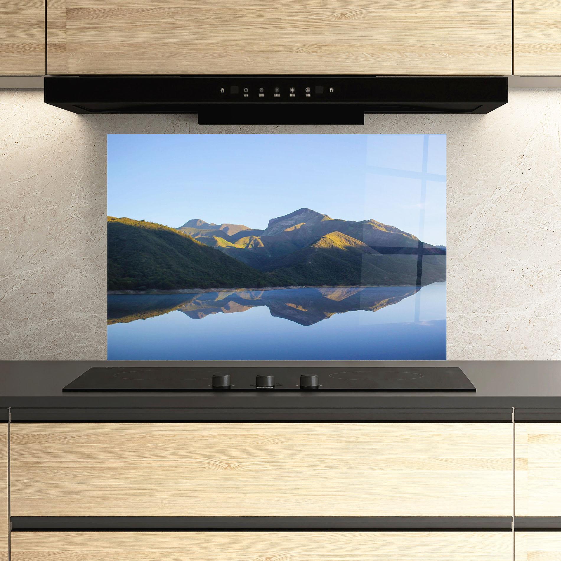 Panel Szklany do Kuchni Blue Nice Lake mockup 3