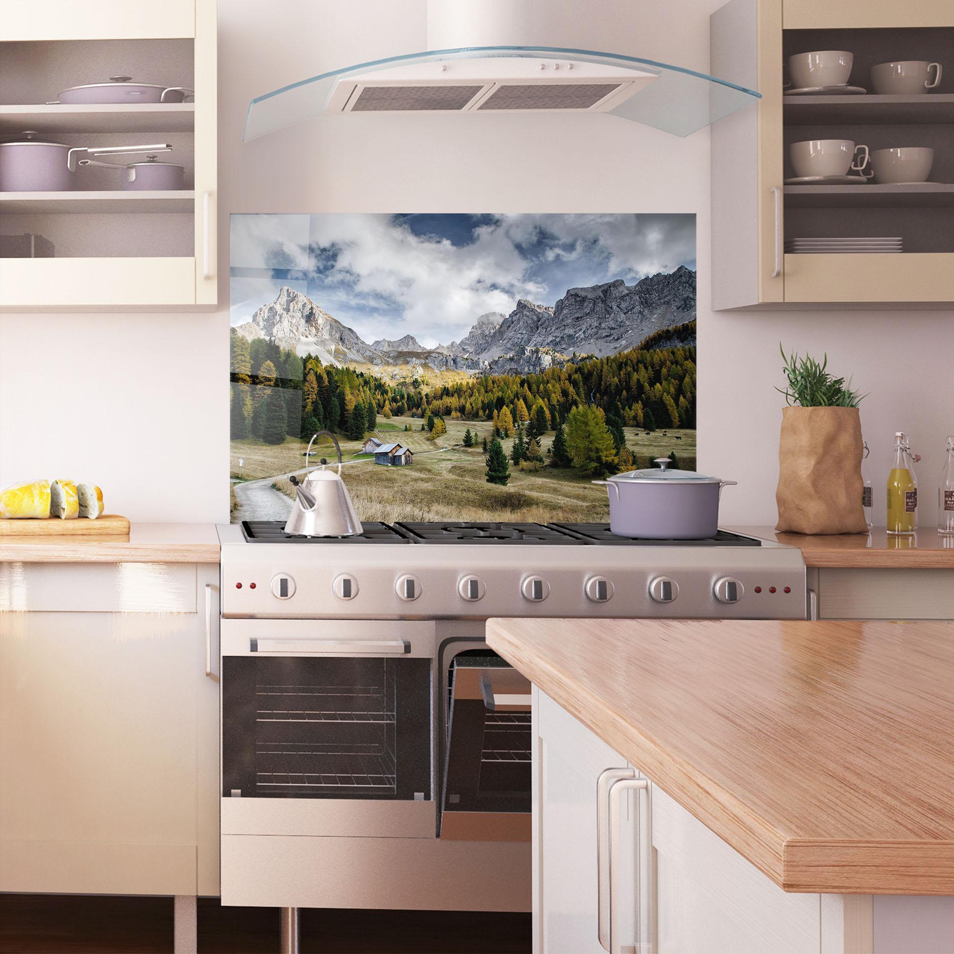 Panel Szklany do Kuchni Cloudy Mountains View mockup 1