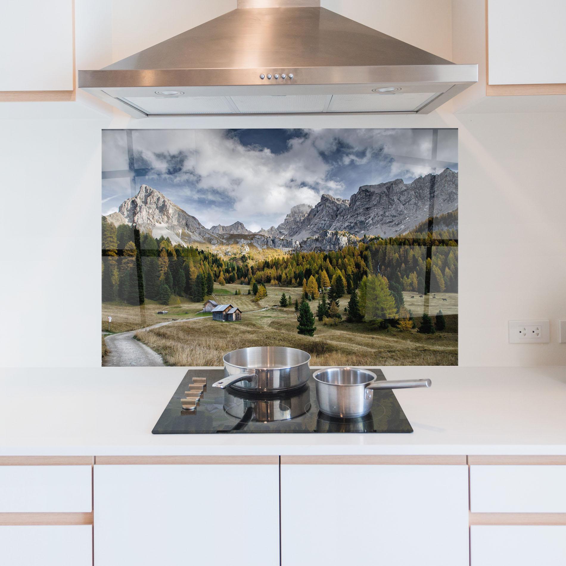 Panel Szklany do Kuchni Cloudy Mountains View mockup 5