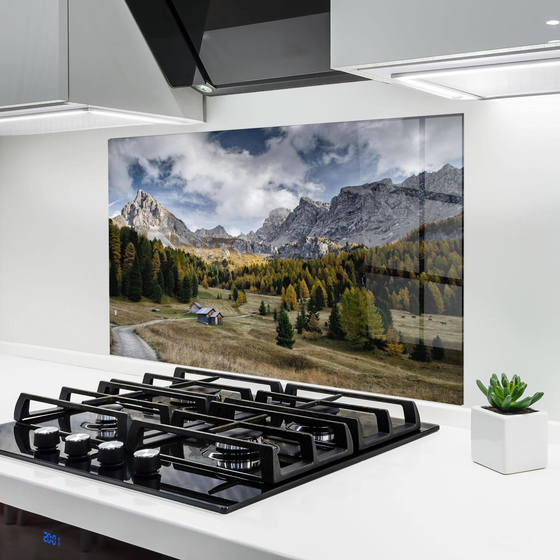 Panel Szklany do Kuchni Cloudy Mountains View mockup 6