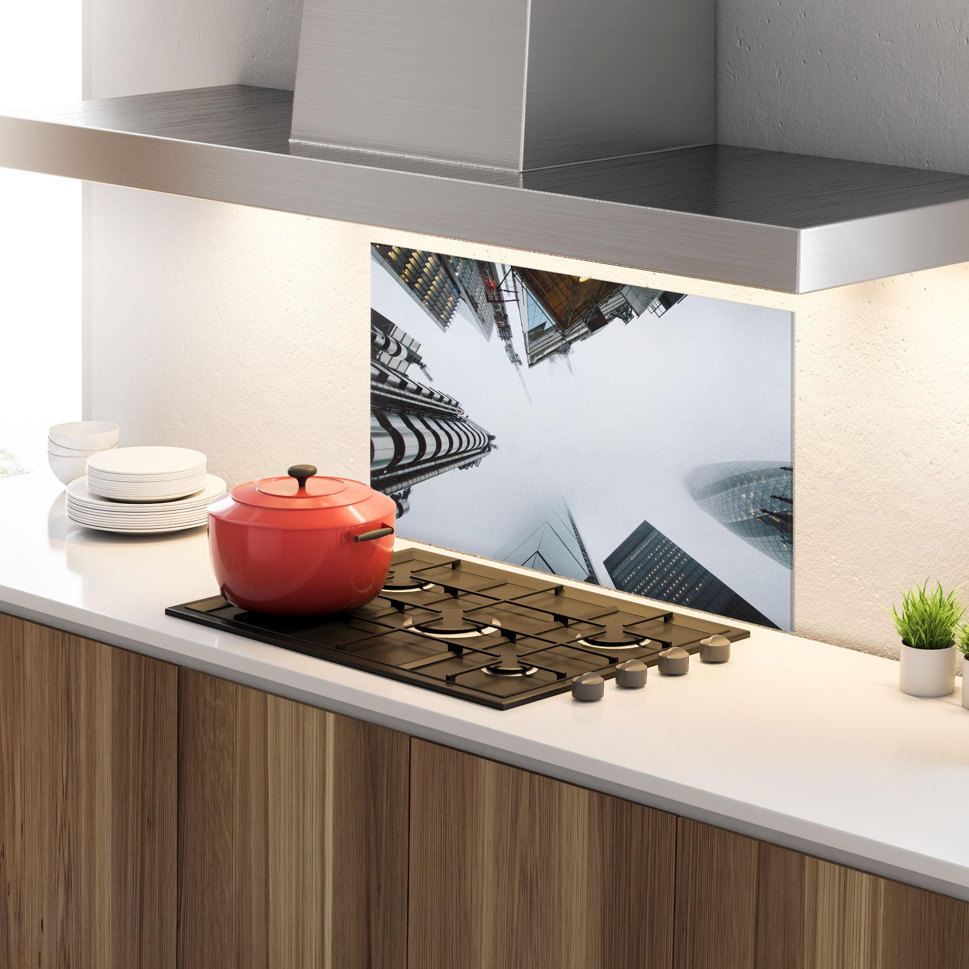 Panel Szklany do Kuchni Foggy Sky Tower mockup 4