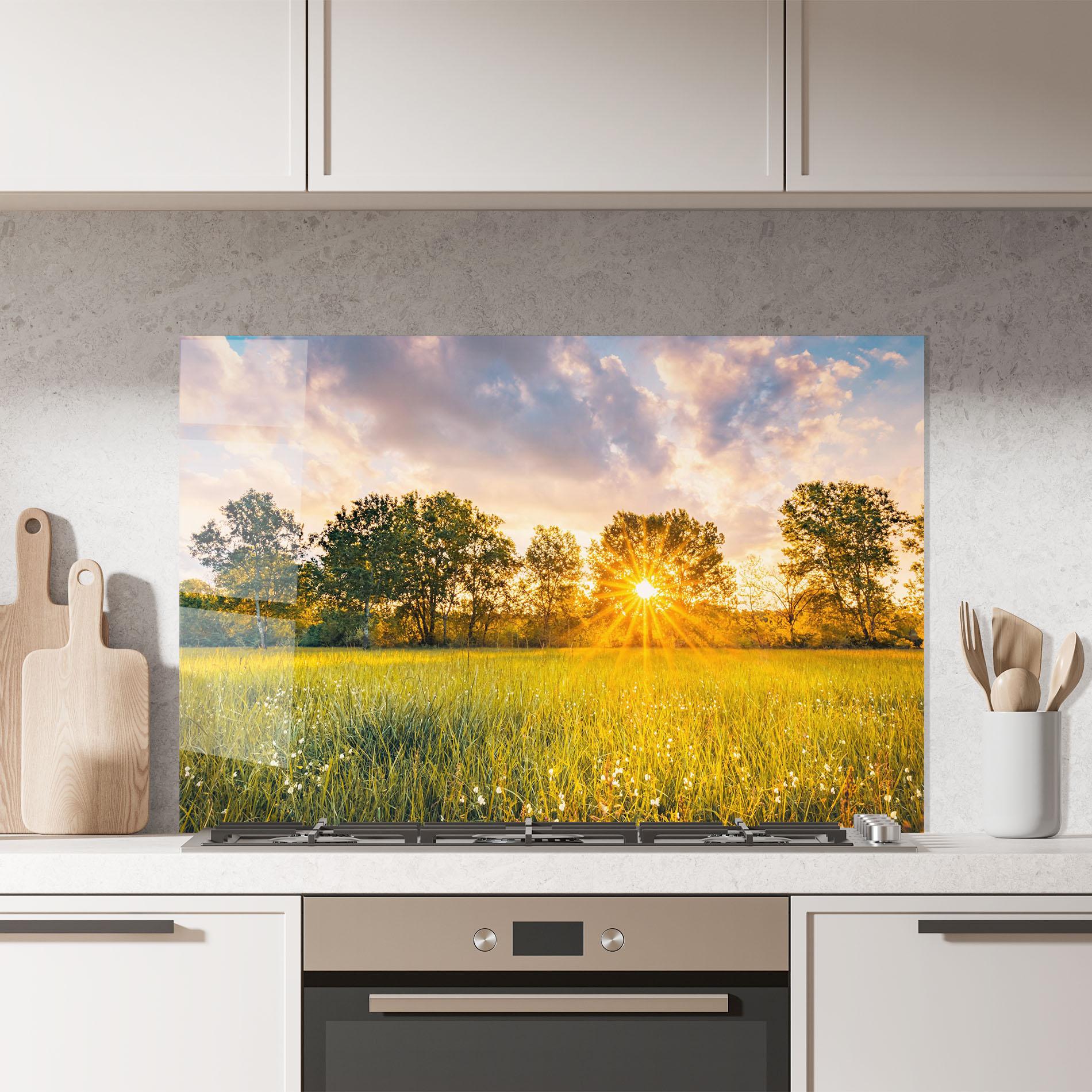 Panel Szklany do Kuchni Blossoming Meadow mockup 7