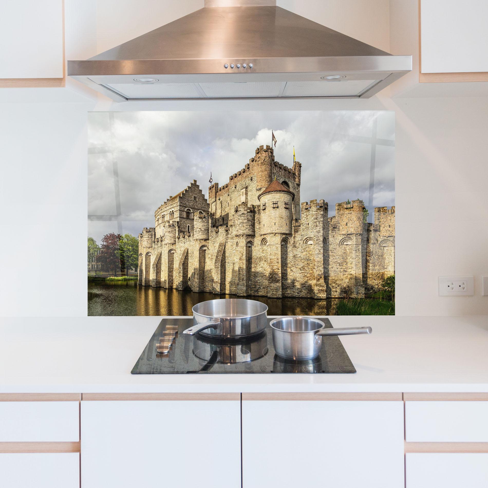 Panel Szklany do Kuchni Medieval Castle Belgium mockup 5