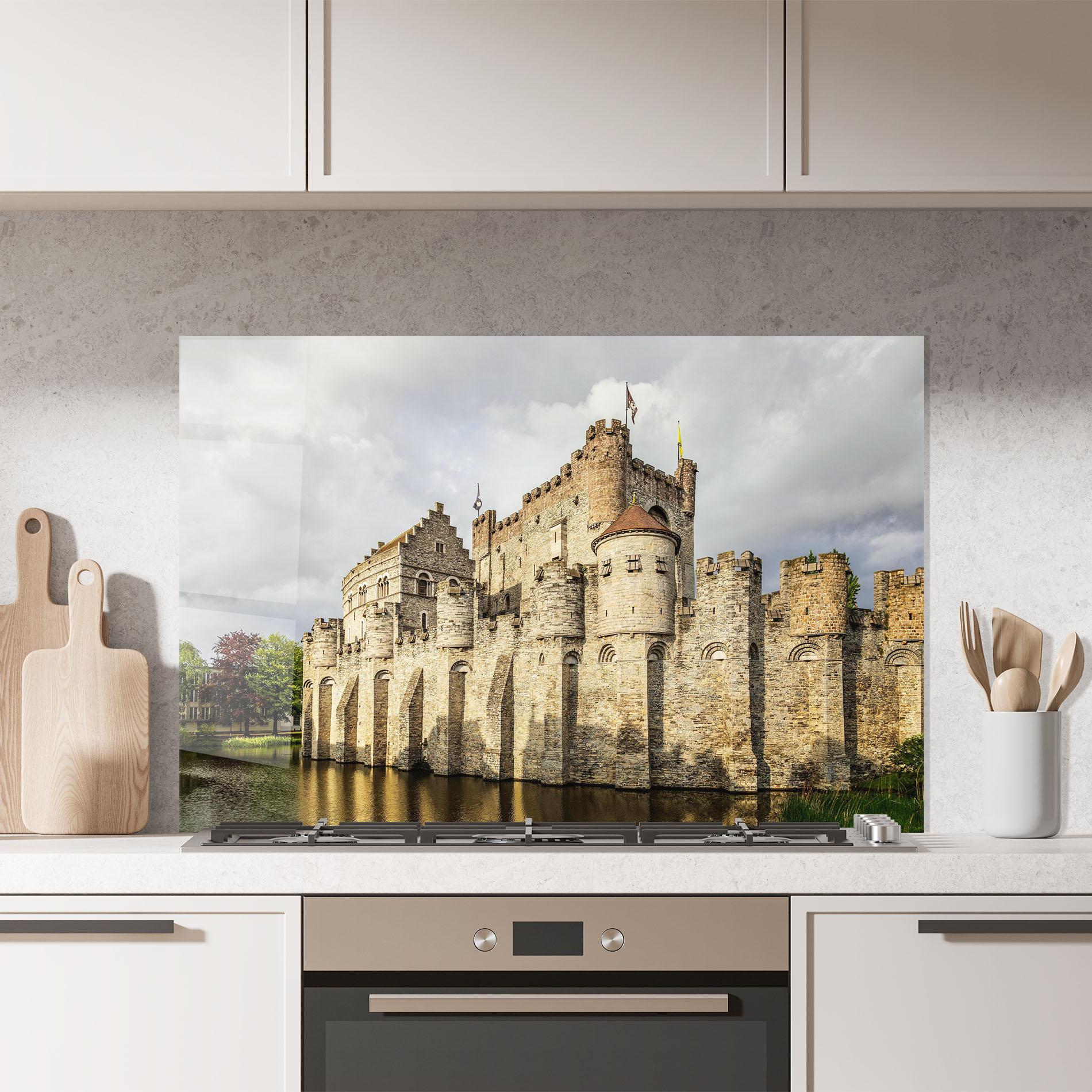 Panel Szklany do Kuchni Medieval Castle Belgium mockup 7