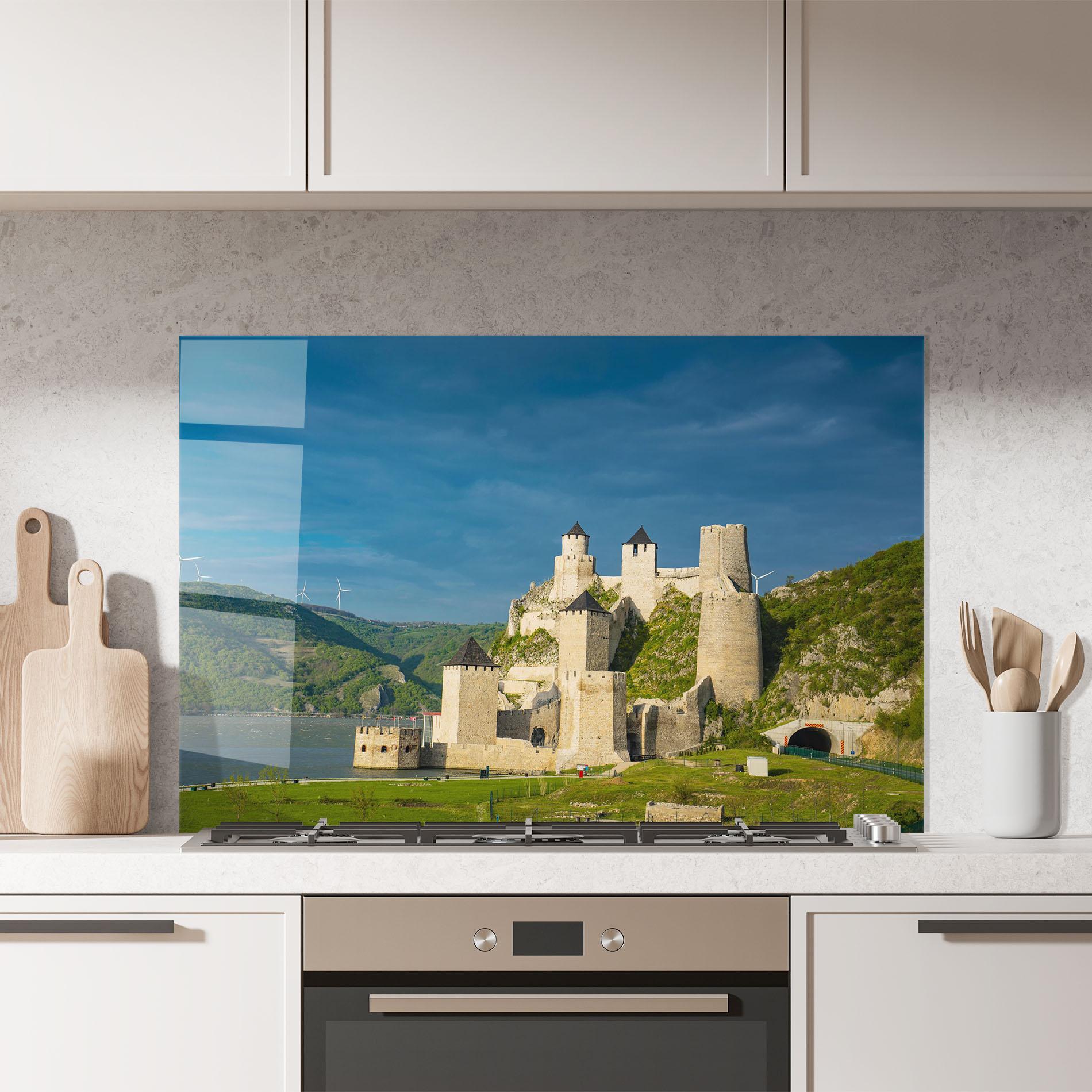 Panel Szklany do Kuchni Medieval Golubac Serbia mockup 7