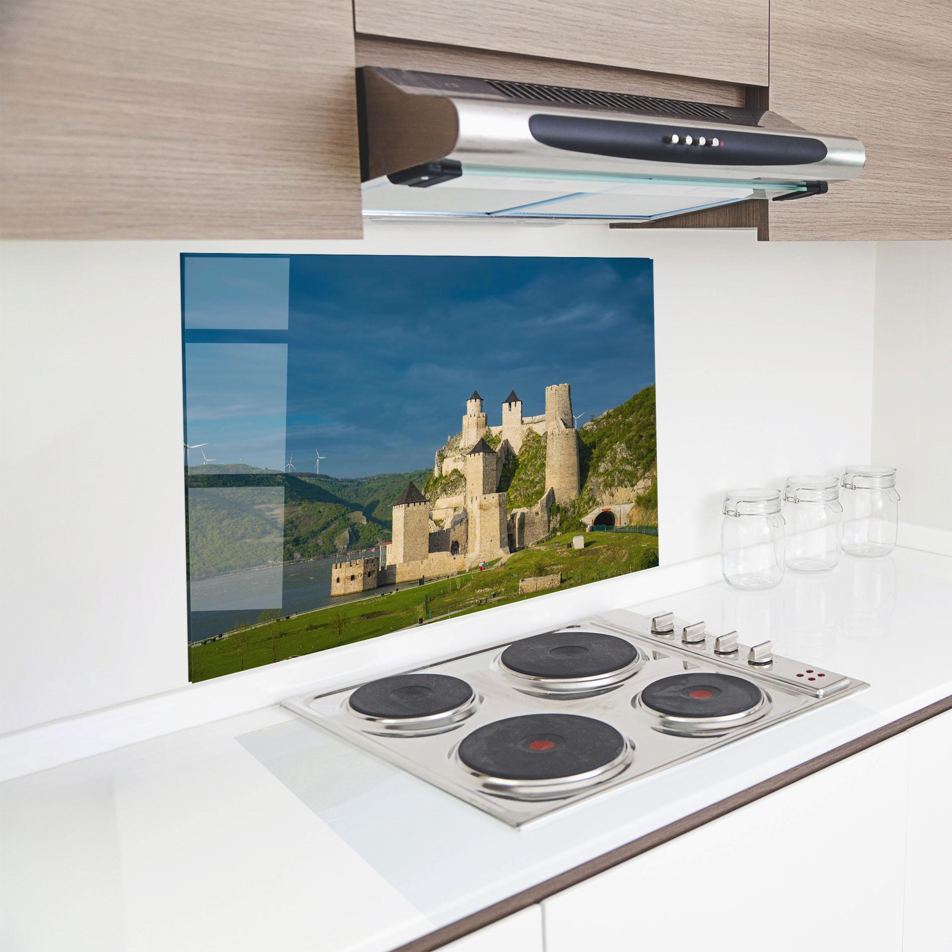 Panel Szklany do Kuchni Medieval Golubac Serbia mockup 8