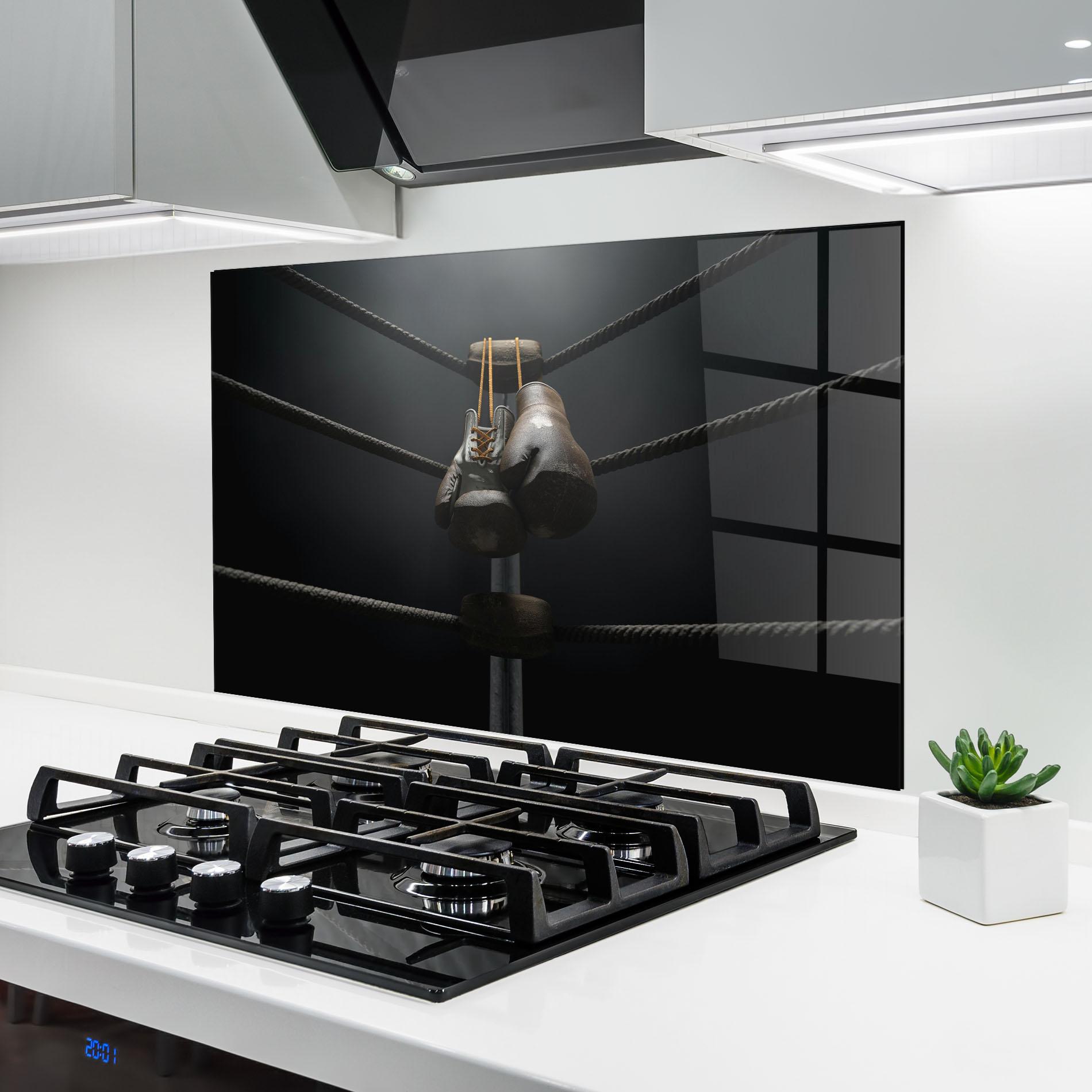 Panel Szklany do Kuchni Black Boxing Glove mockup 6