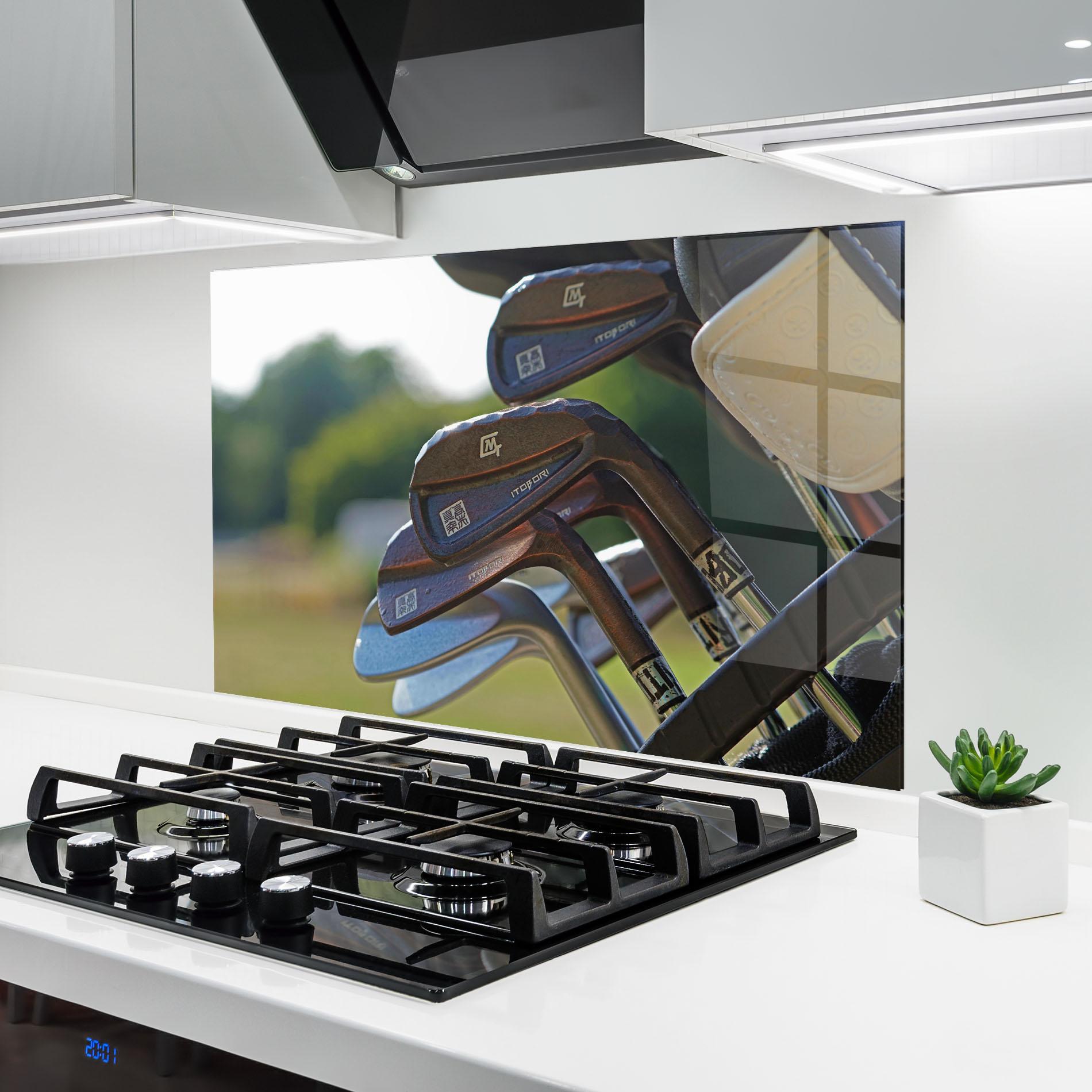 Panel Szklany do Kuchni Brown Golf Club mockup 6