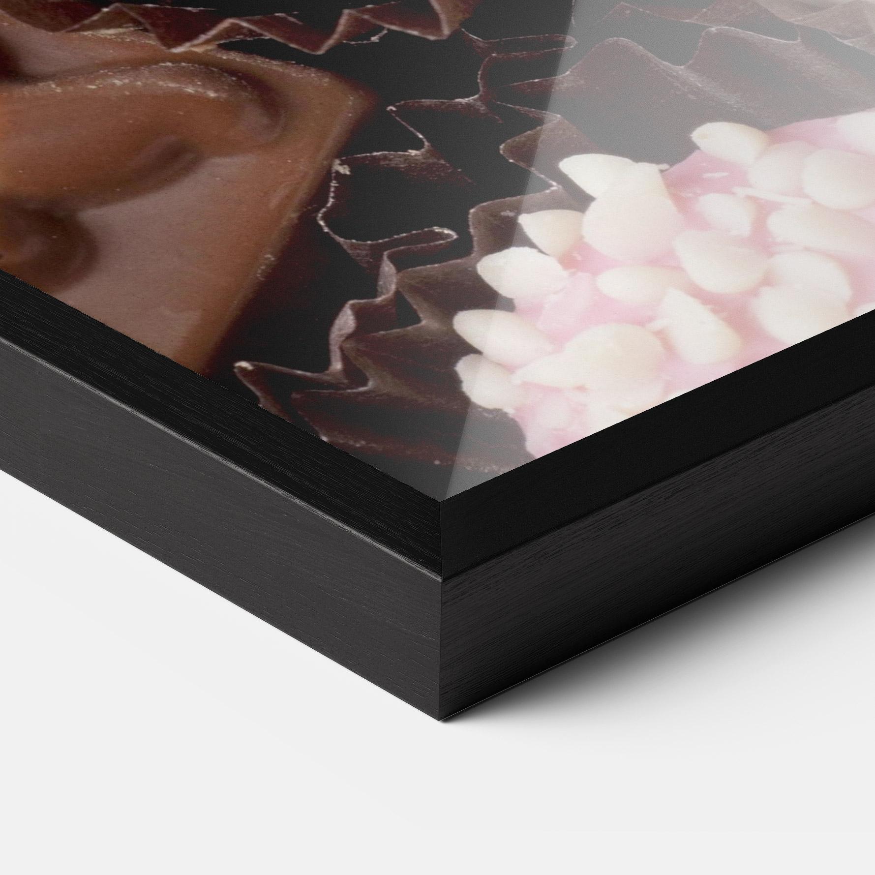 Plakat w Ramie Chocolate Bonbons mockup 3