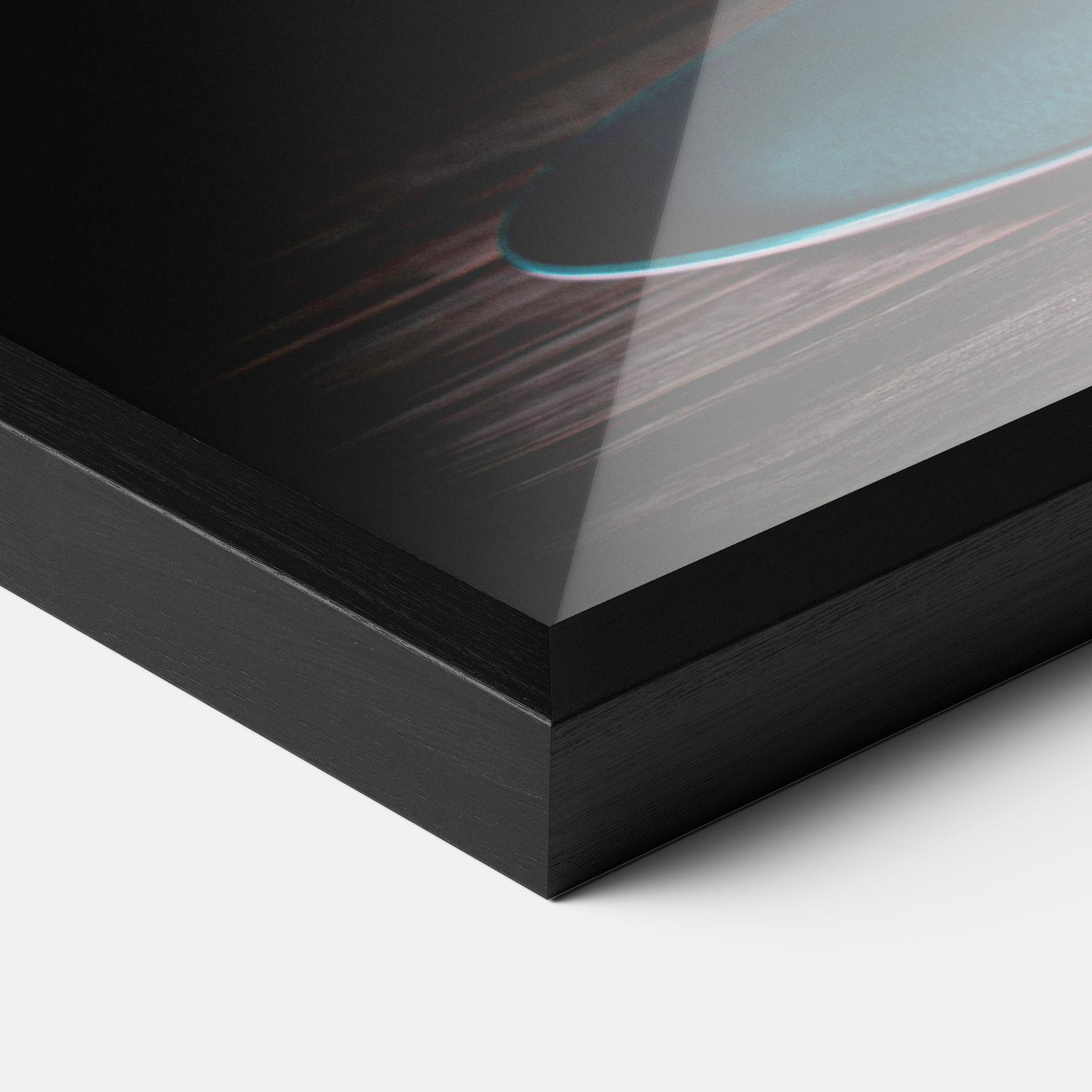 Plakat w Ramie Floating Sandwich mockup 3