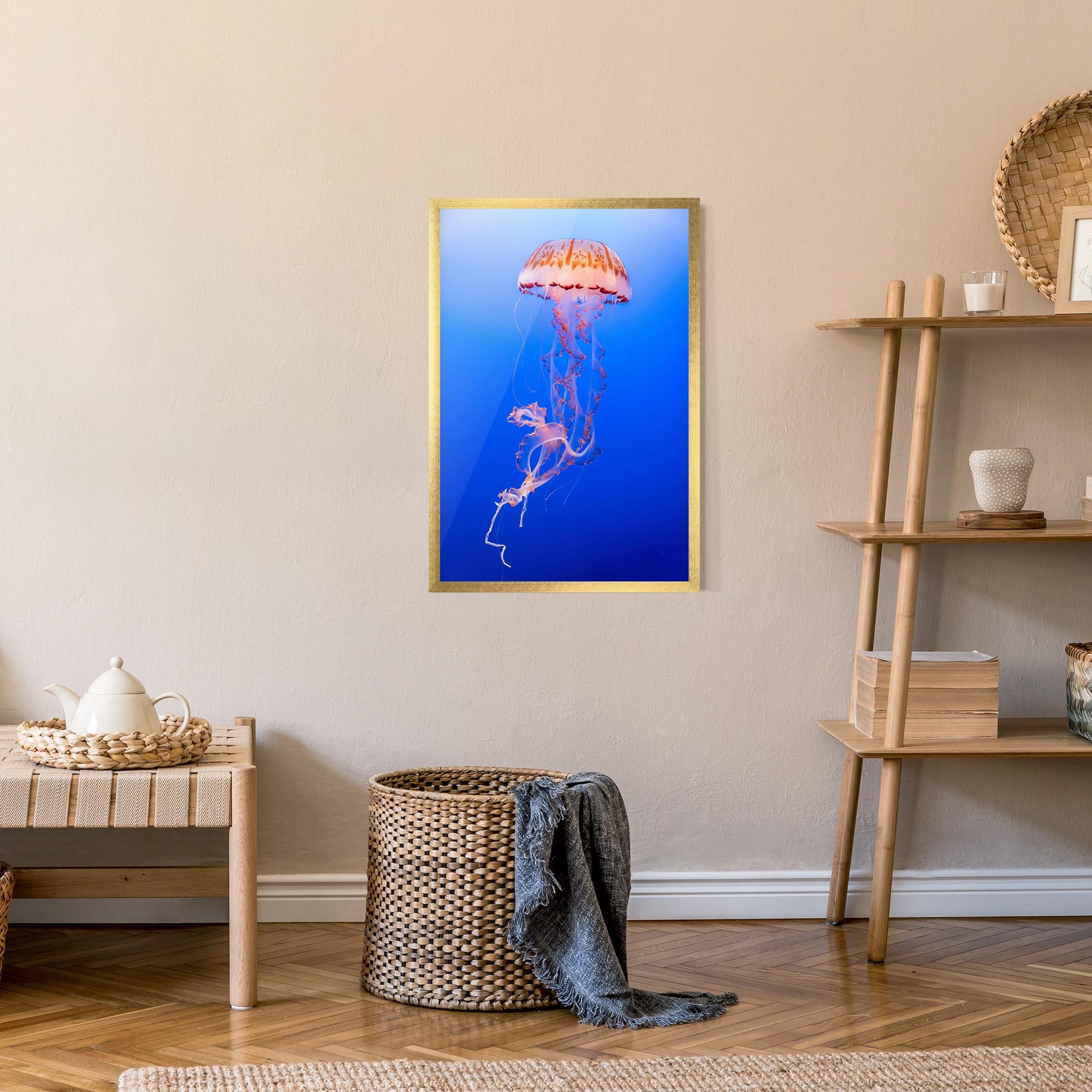Plakat w Ramie Pretty White Jellyfish mockup 9