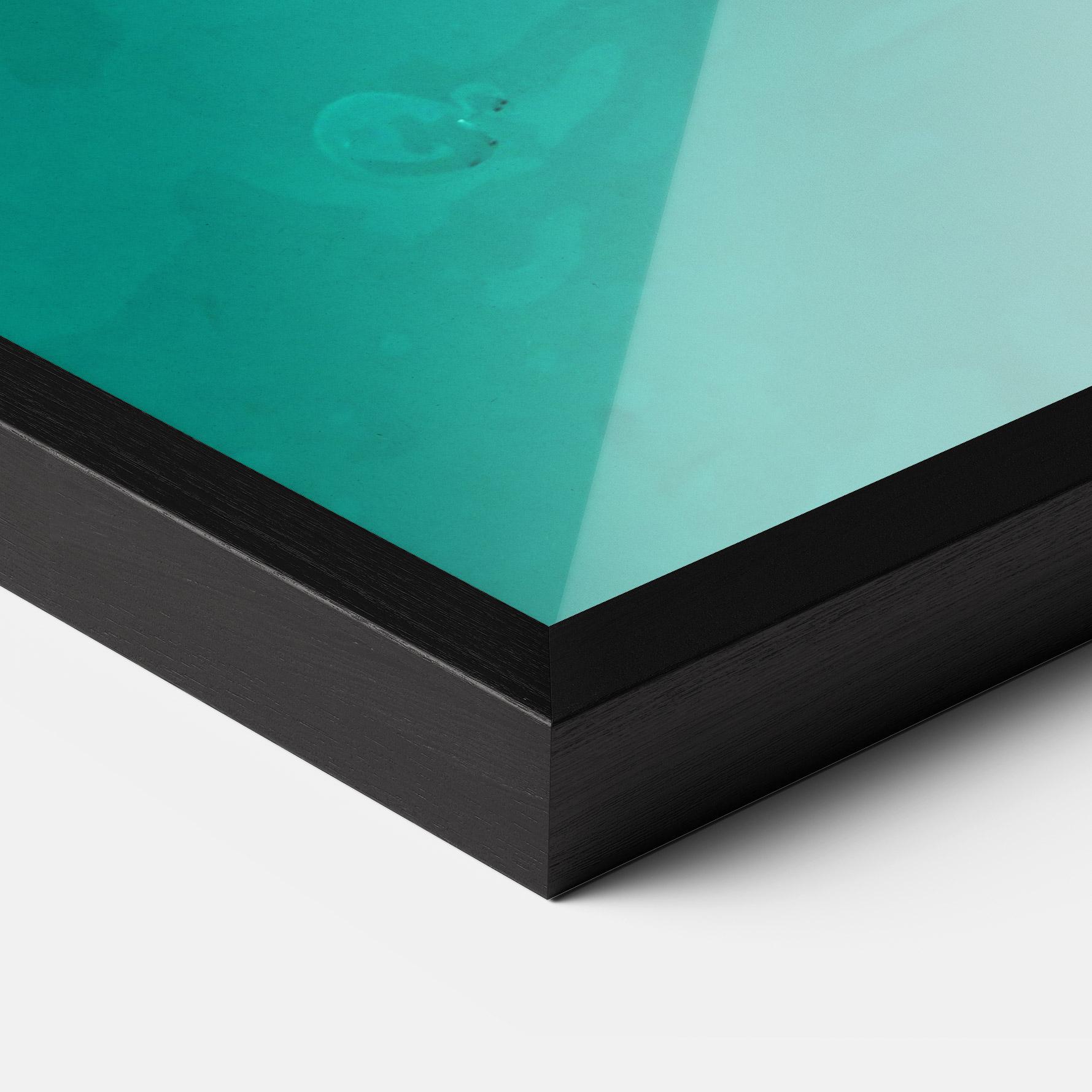 Plakat w Ramie Turtle Sweeming mockup 3