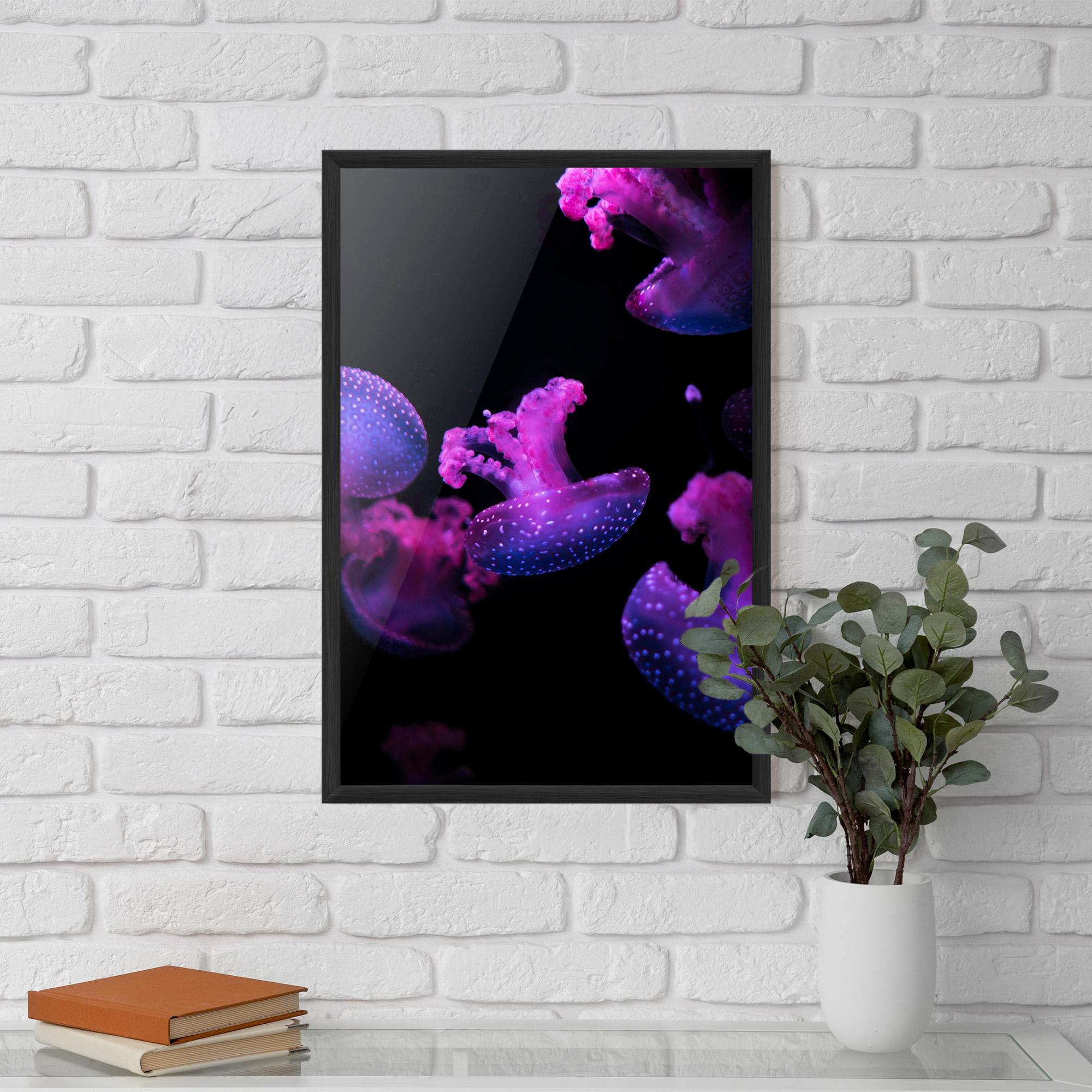 Plakat w Ramie Little Purple Jellyfish mockup 5