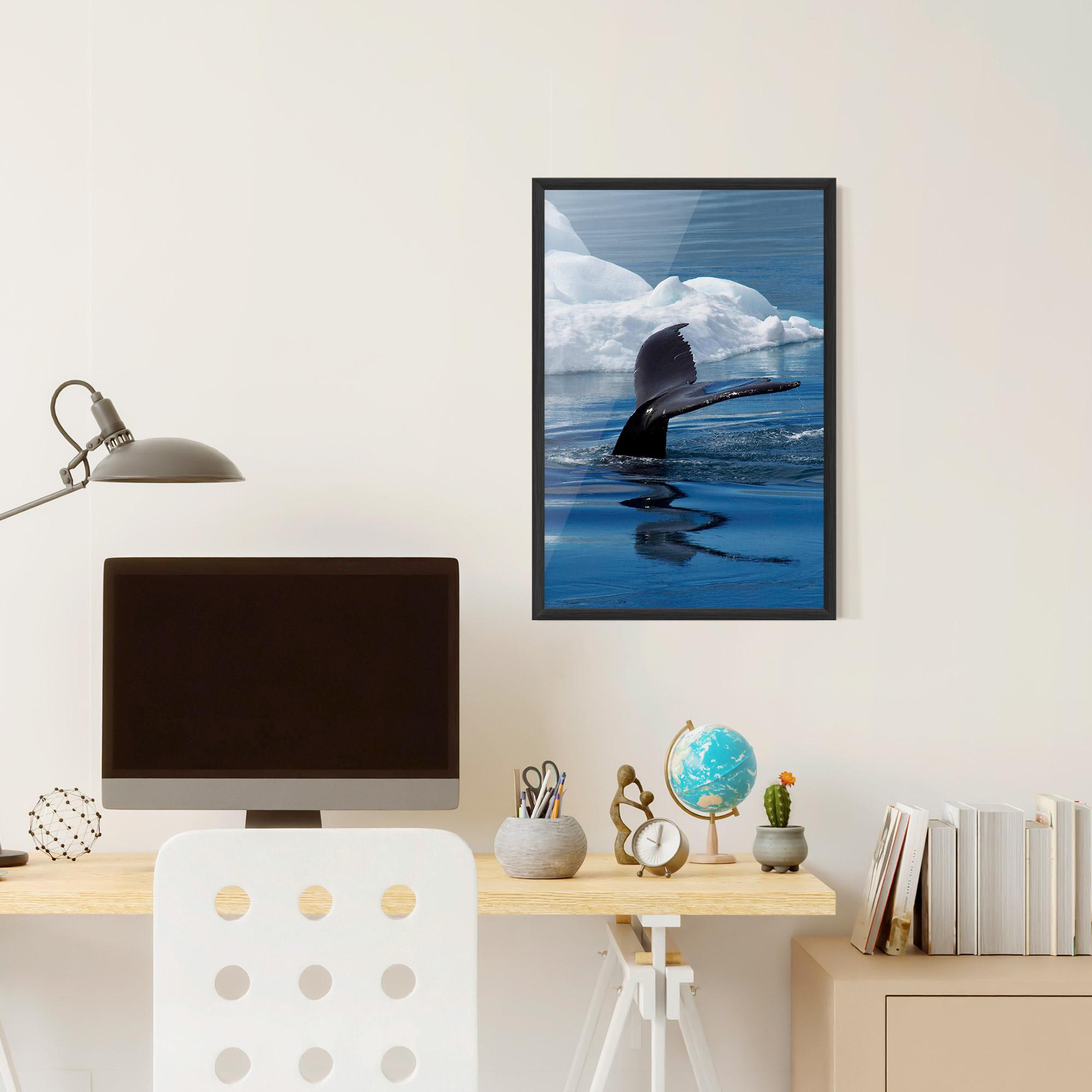 Plakat w Ramie Whale Tail mockup 6