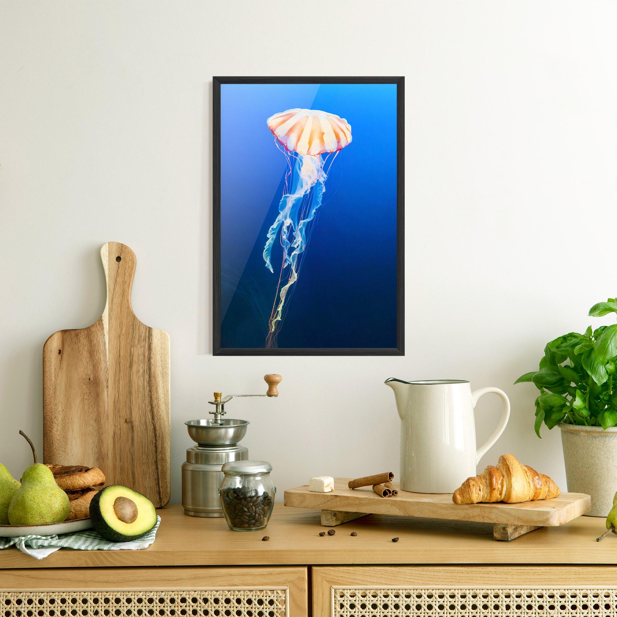 Plakat w Ramie Cream Jellyfish mockup 8