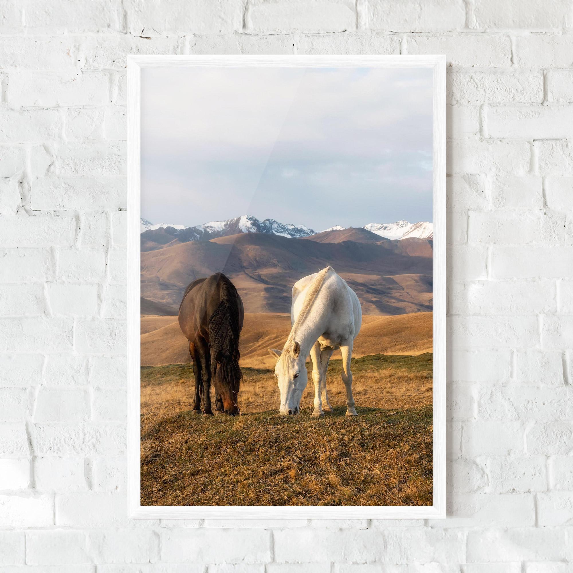 Plakat w Ramie Mountain Horses mockup 0