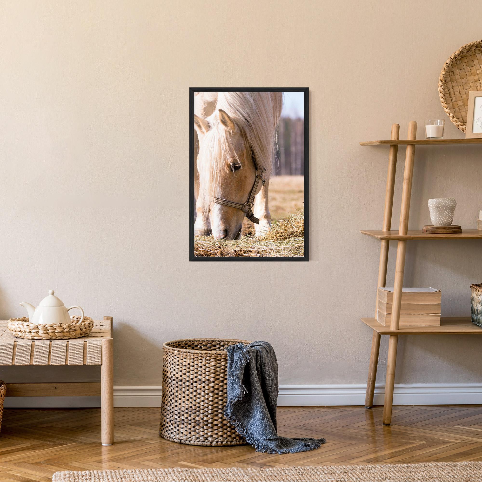 Plakat w Ramie Cream Horse Eating mockup 9