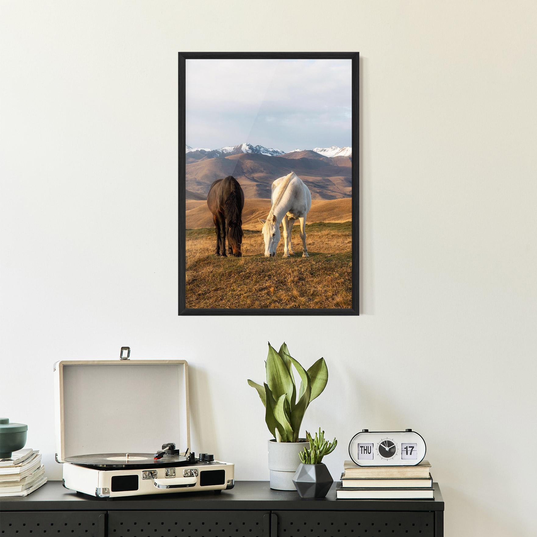 Plakat w Ramie Mountain Horses mockup 2