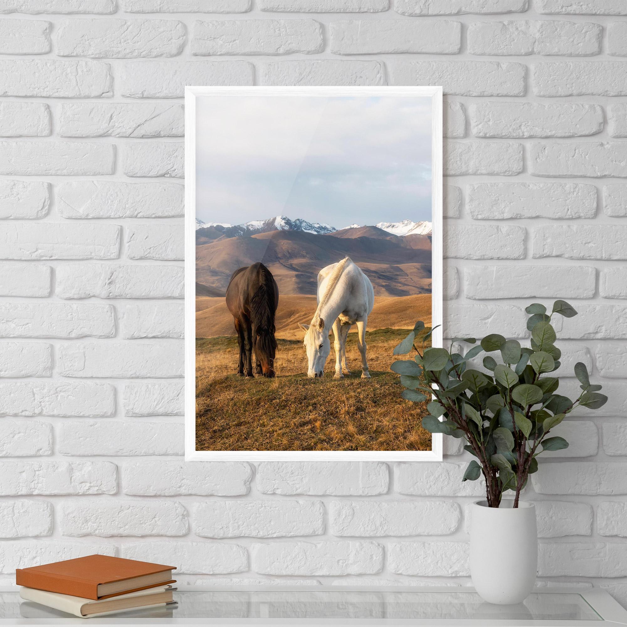 Plakat w Ramie Mountain Horses mockup 5