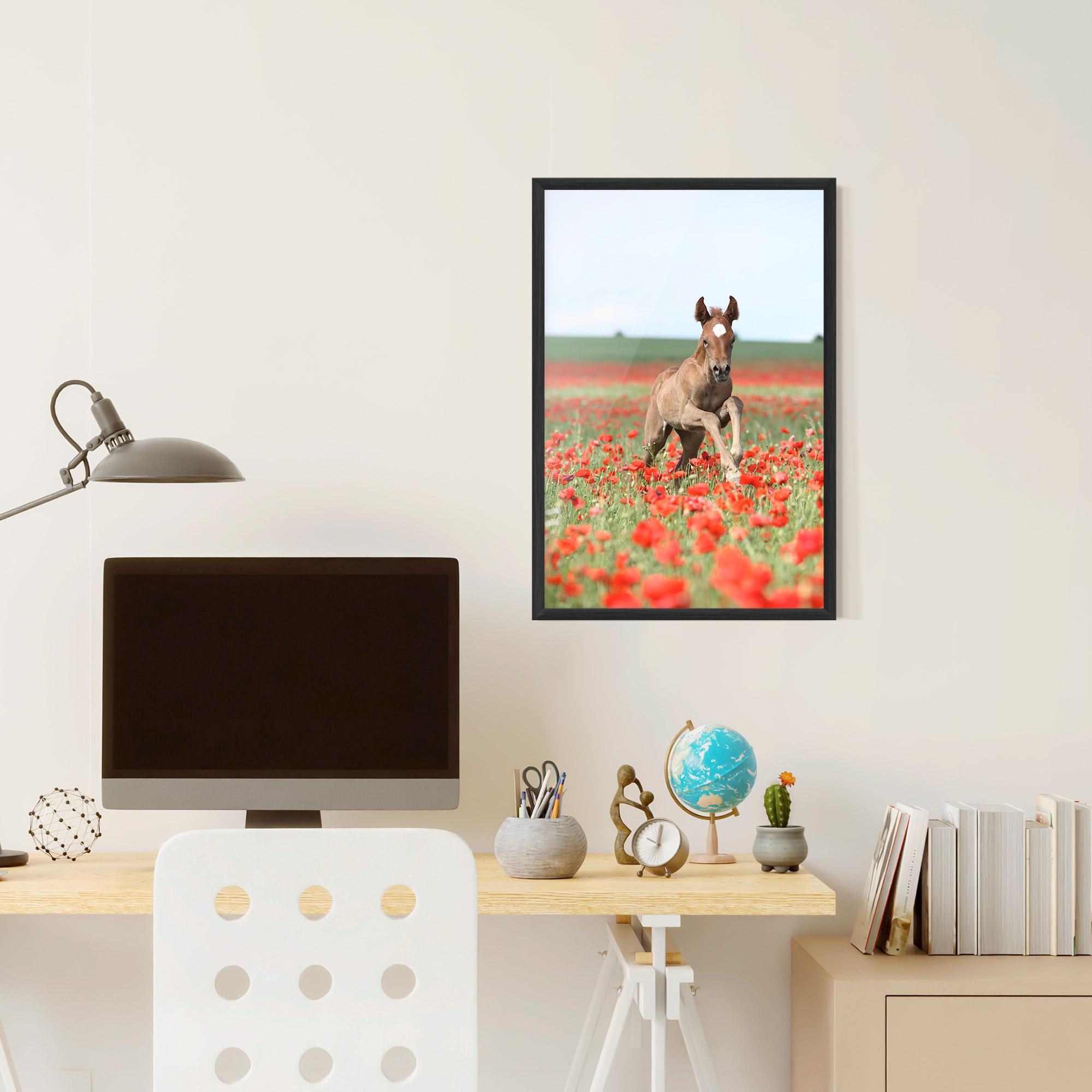 Plakat w Ramie Red Flowers Horse mockup 6