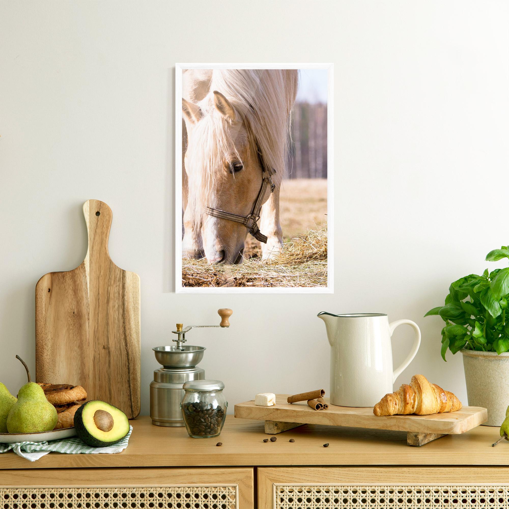 Plakat w Ramie Cream Horse Eating mockup 8
