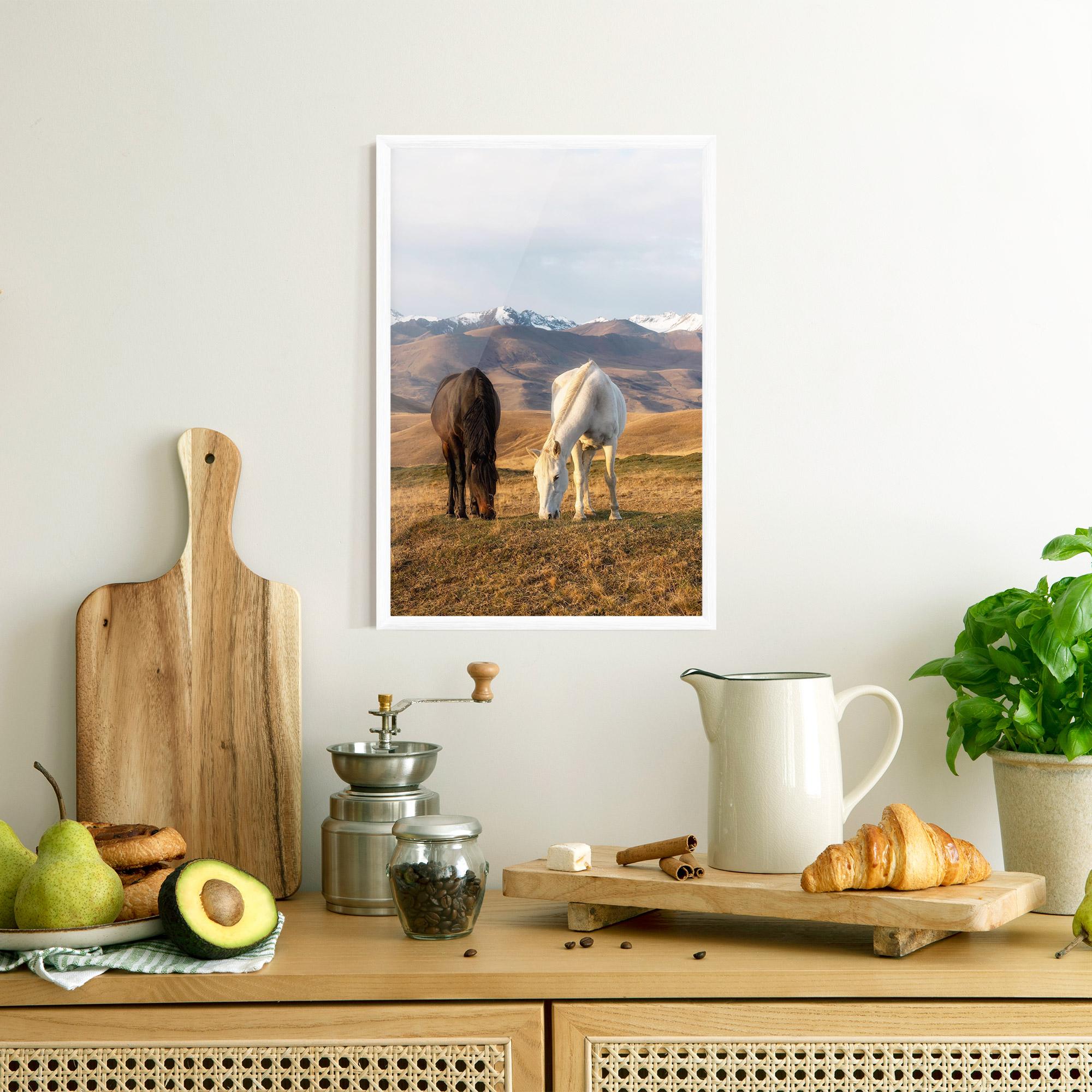 Plakat w Ramie Mountain Horses mockup 8