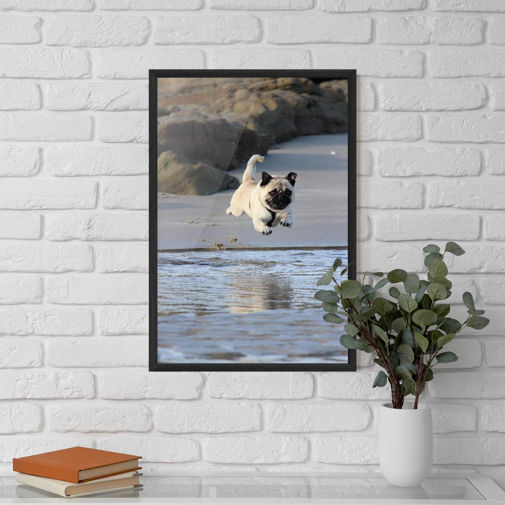 Plakat w Ramie Water Pug mockup 5