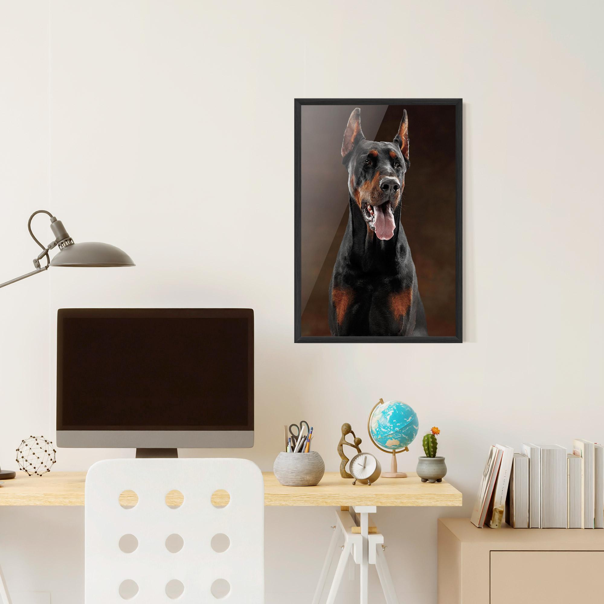 Plakat w Ramie Doberman Looking mockup 6
