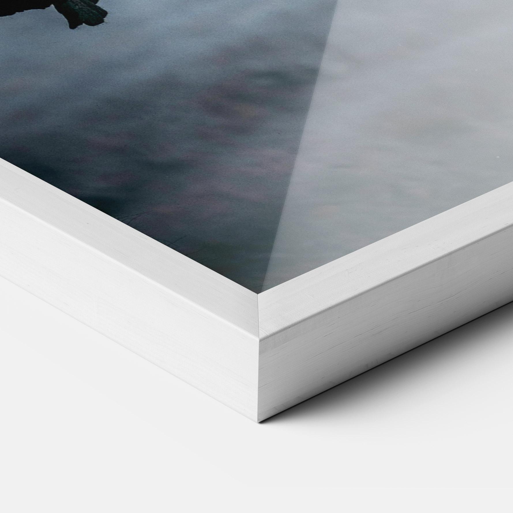 Plakat w Ramie Close Grey Eelephant mockup 3