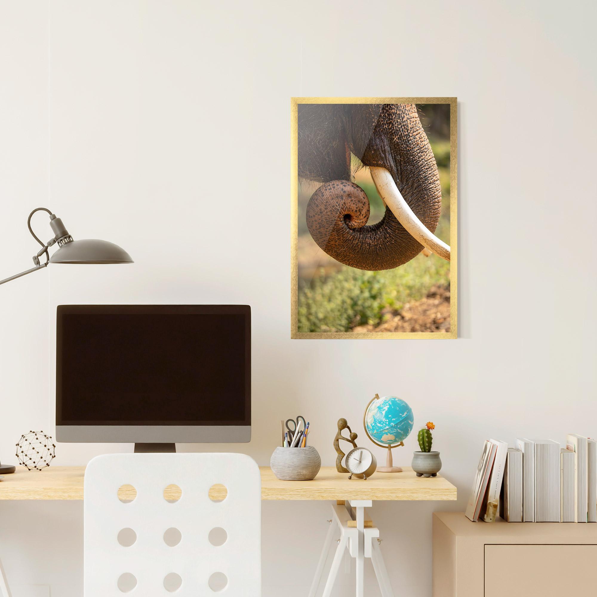 Plakat w Ramie Elephant Mouth Close Up mockup 6