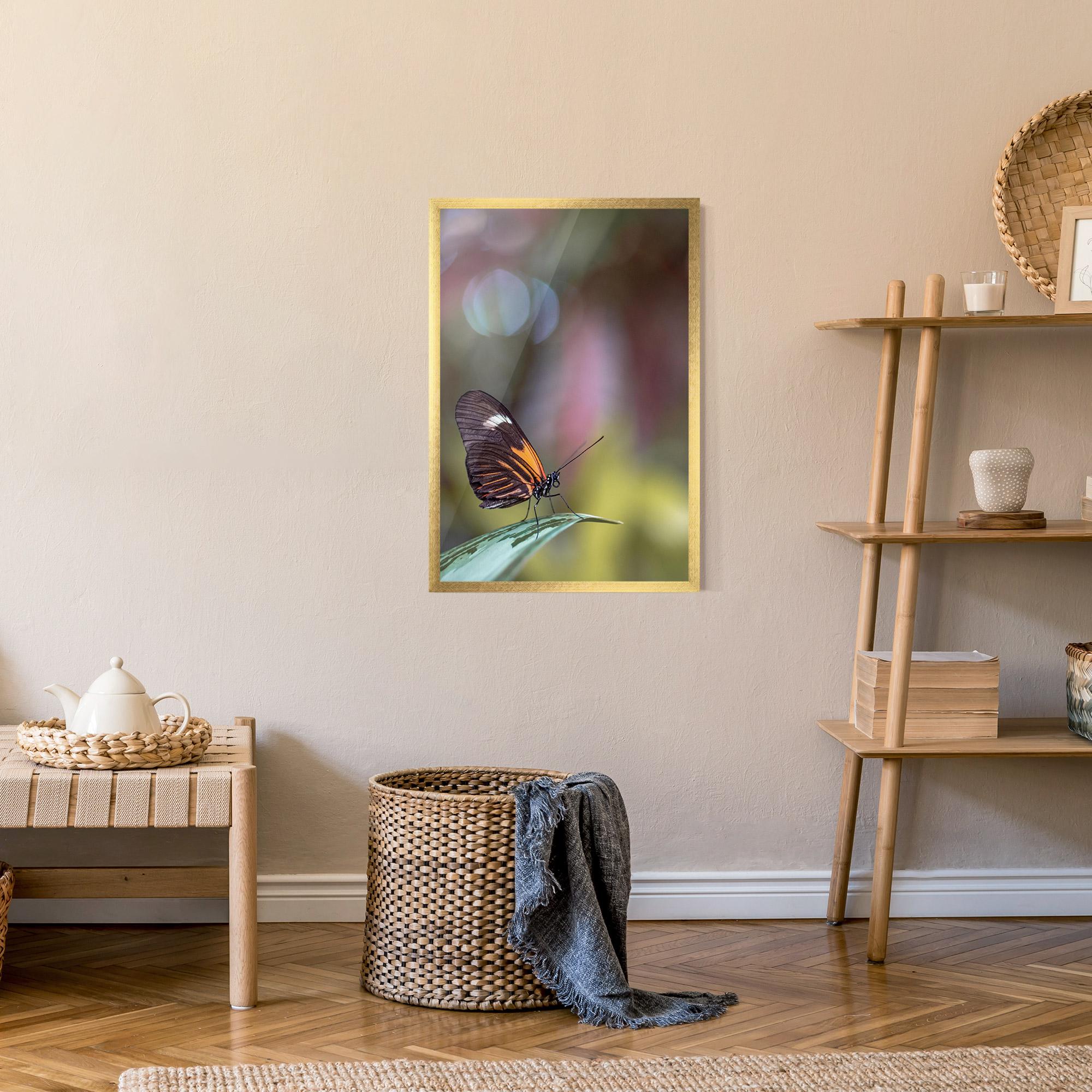 Plakat w Ramie Dark Purple Butterfly mockup 9