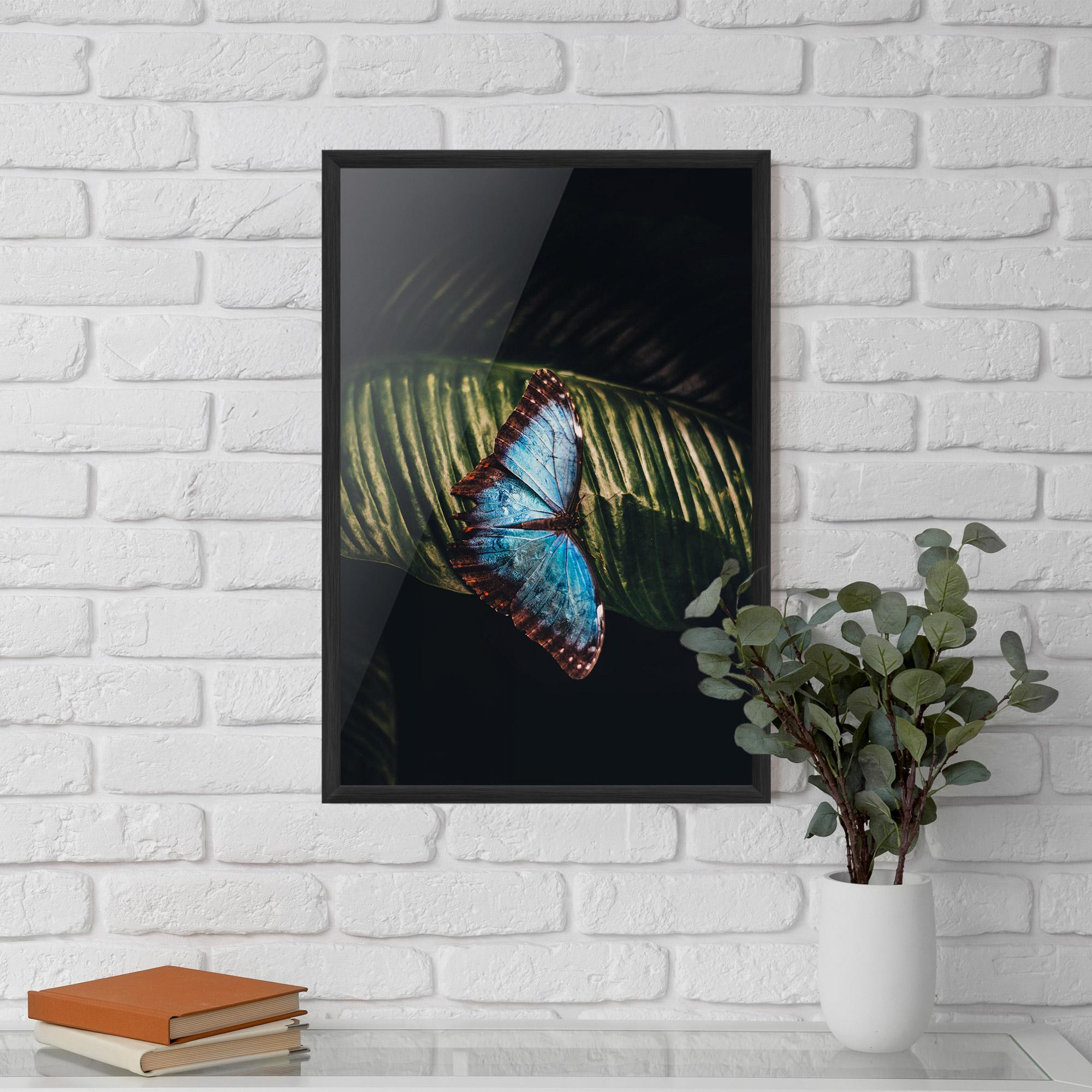 Plakat w Ramie Light Blue Butterfly mockup 5
