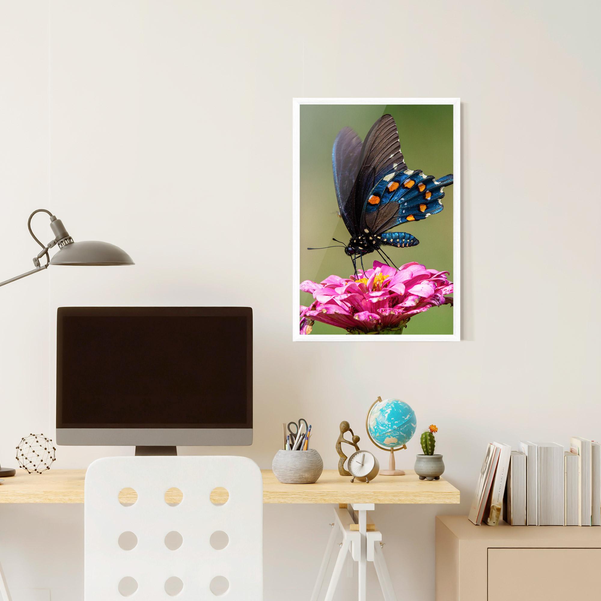 Plakat w Ramie Blue Grey Butterfly mockup 6