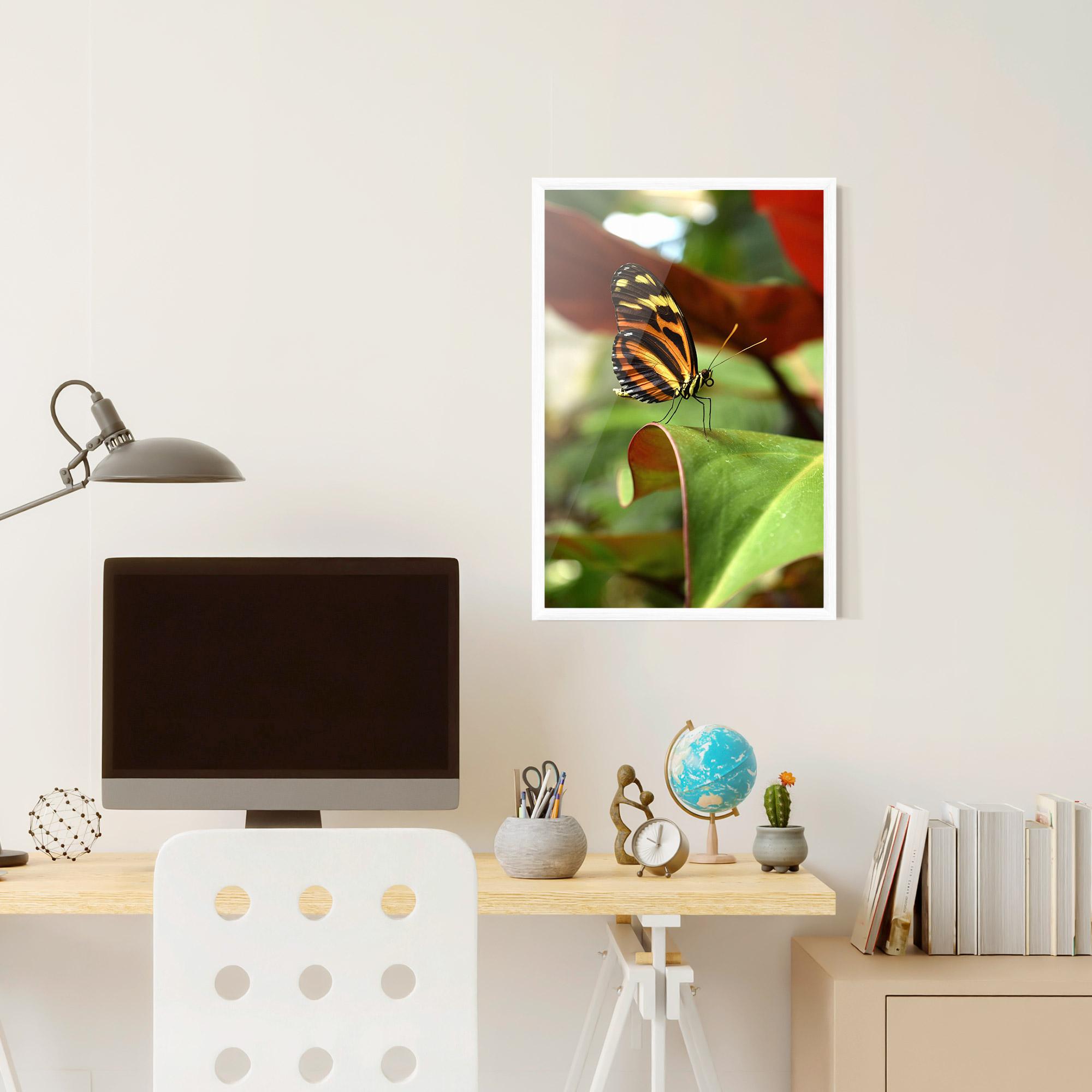 Plakat w Ramie Orange Yellow Butterfly mockup 6
