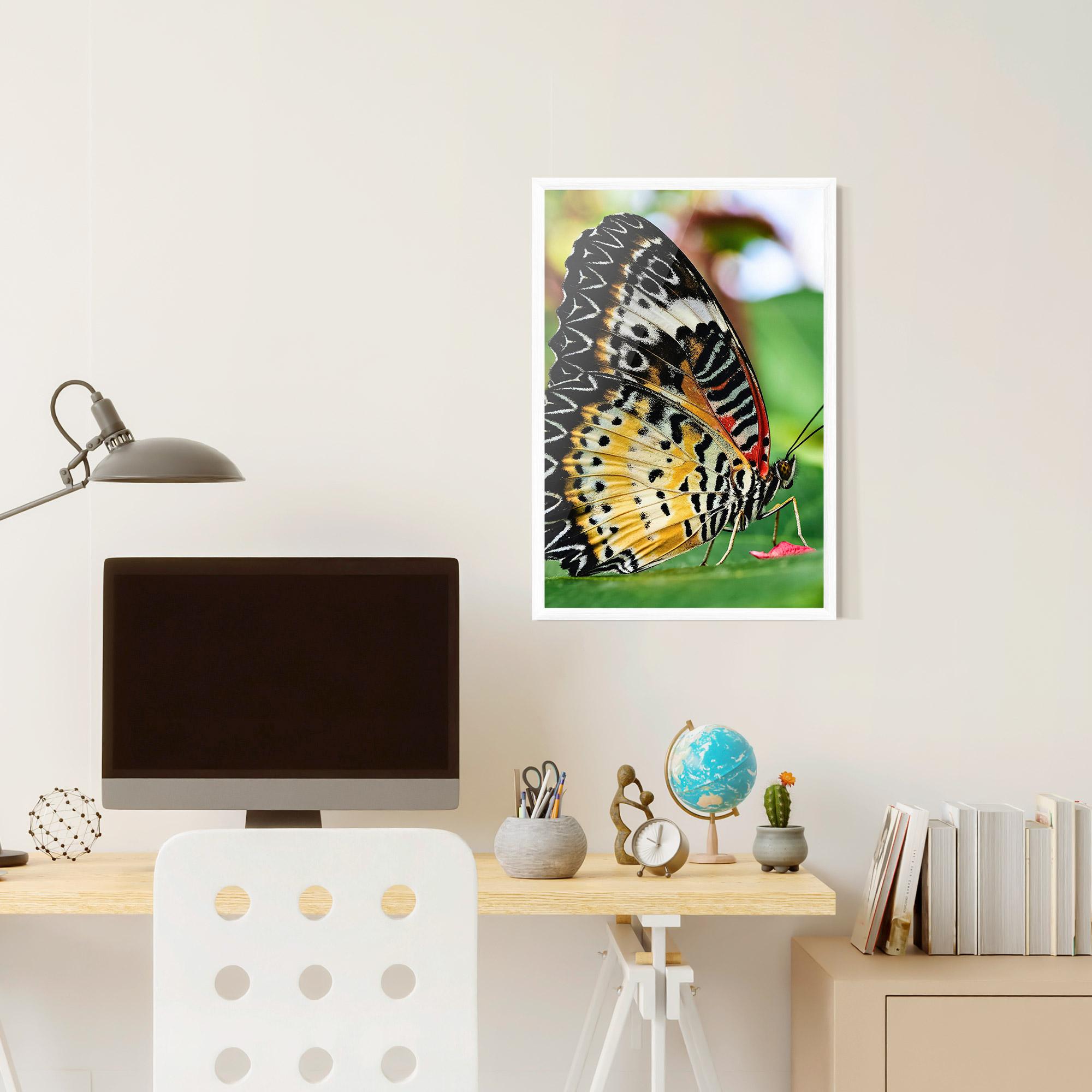 Plakat w Ramie Pretty Colorful Butterfly mockup 6