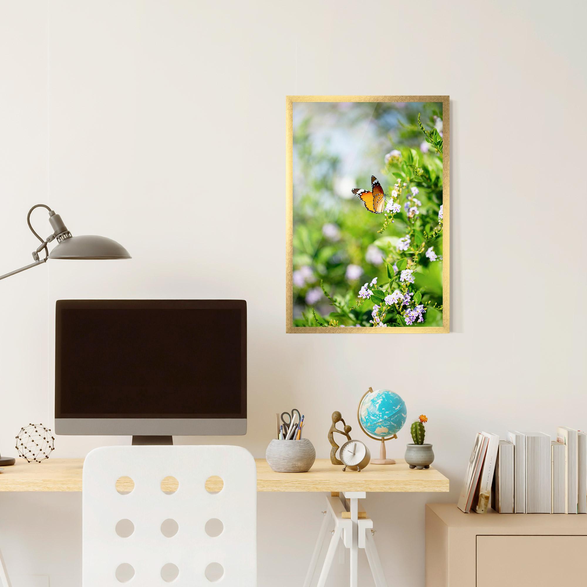 Plakat w Ramie Little Orange Elephant mockup 6