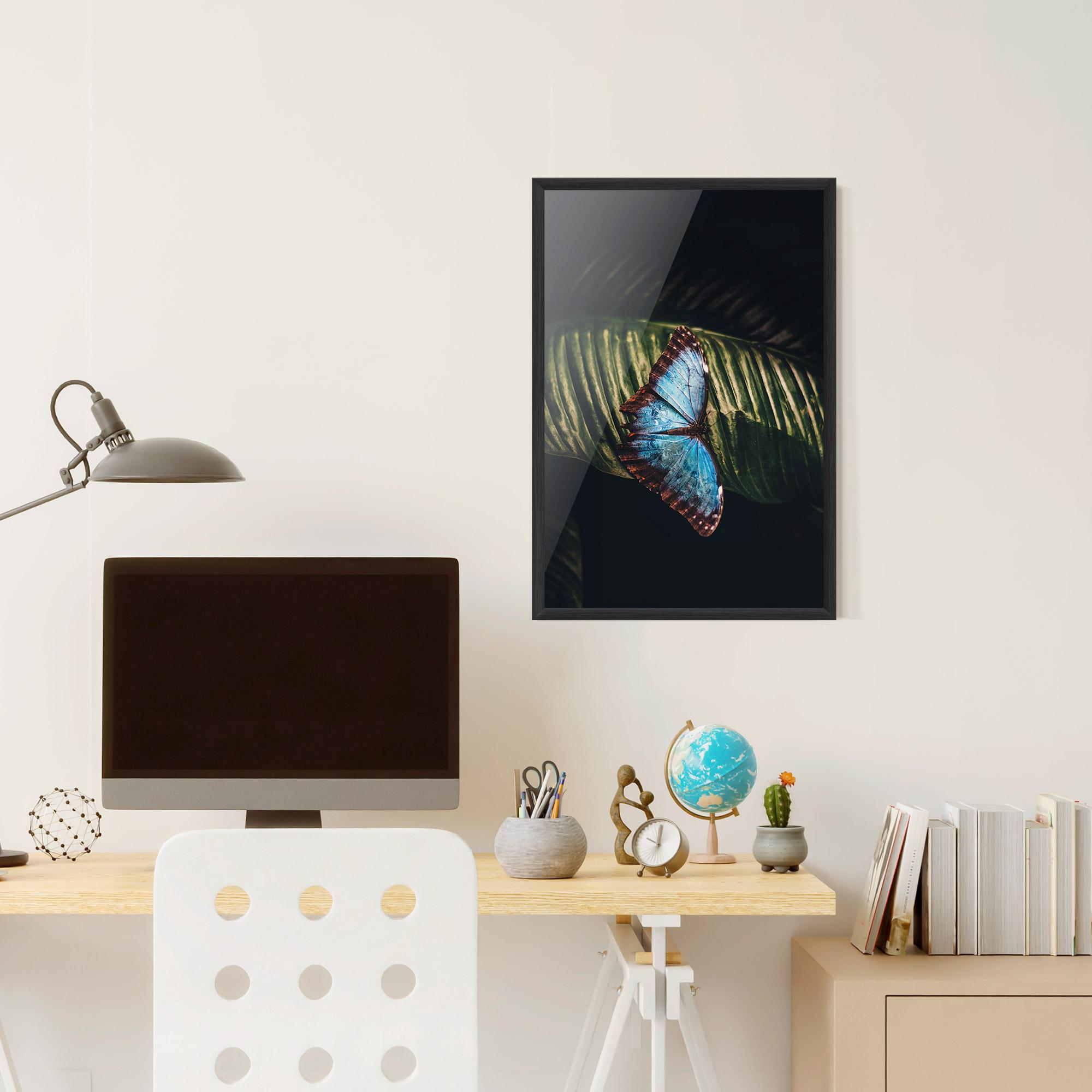 Plakat w Ramie Light Blue Butterfly mockup 6