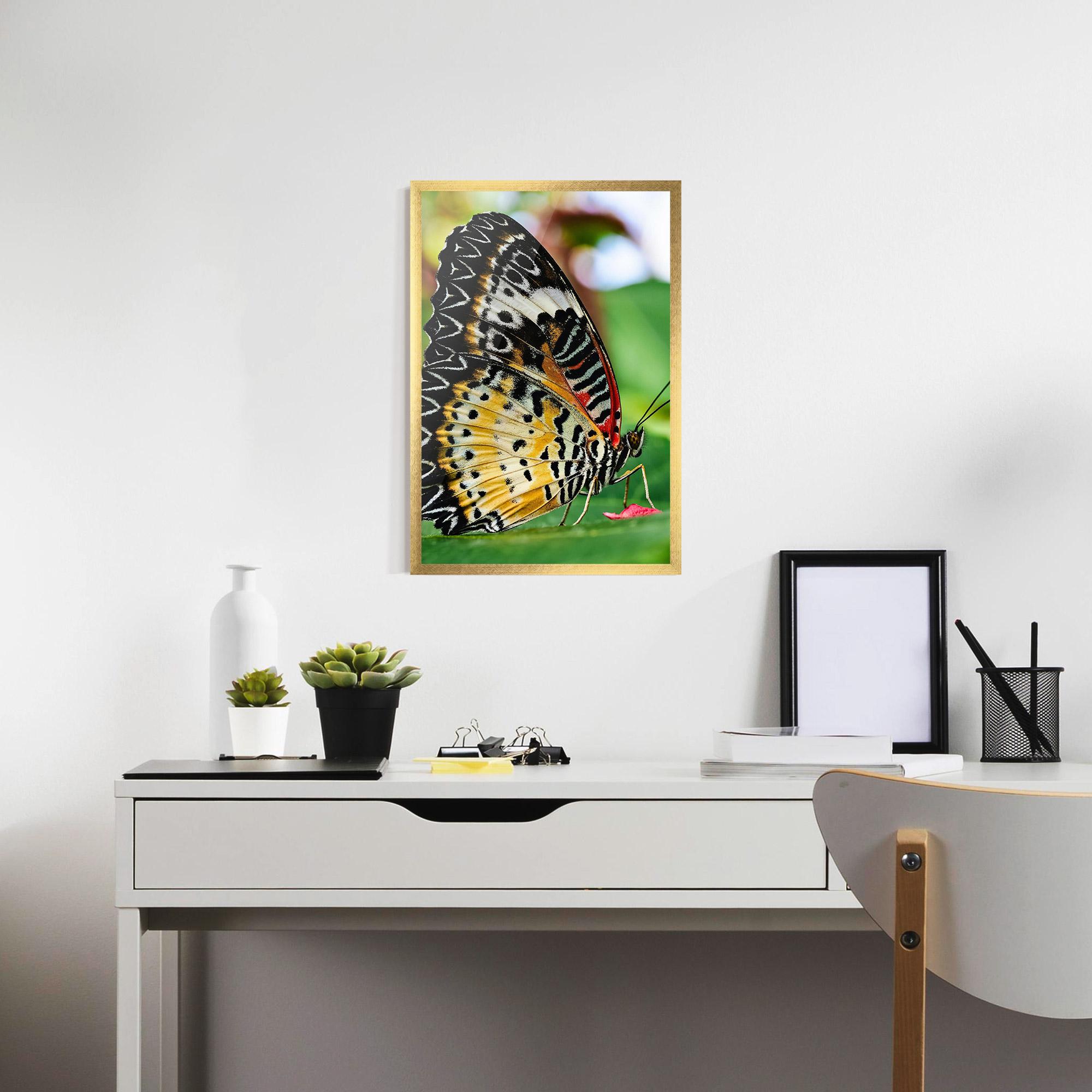 Plakat w Ramie Pretty Colorful Butterfly mockup 7