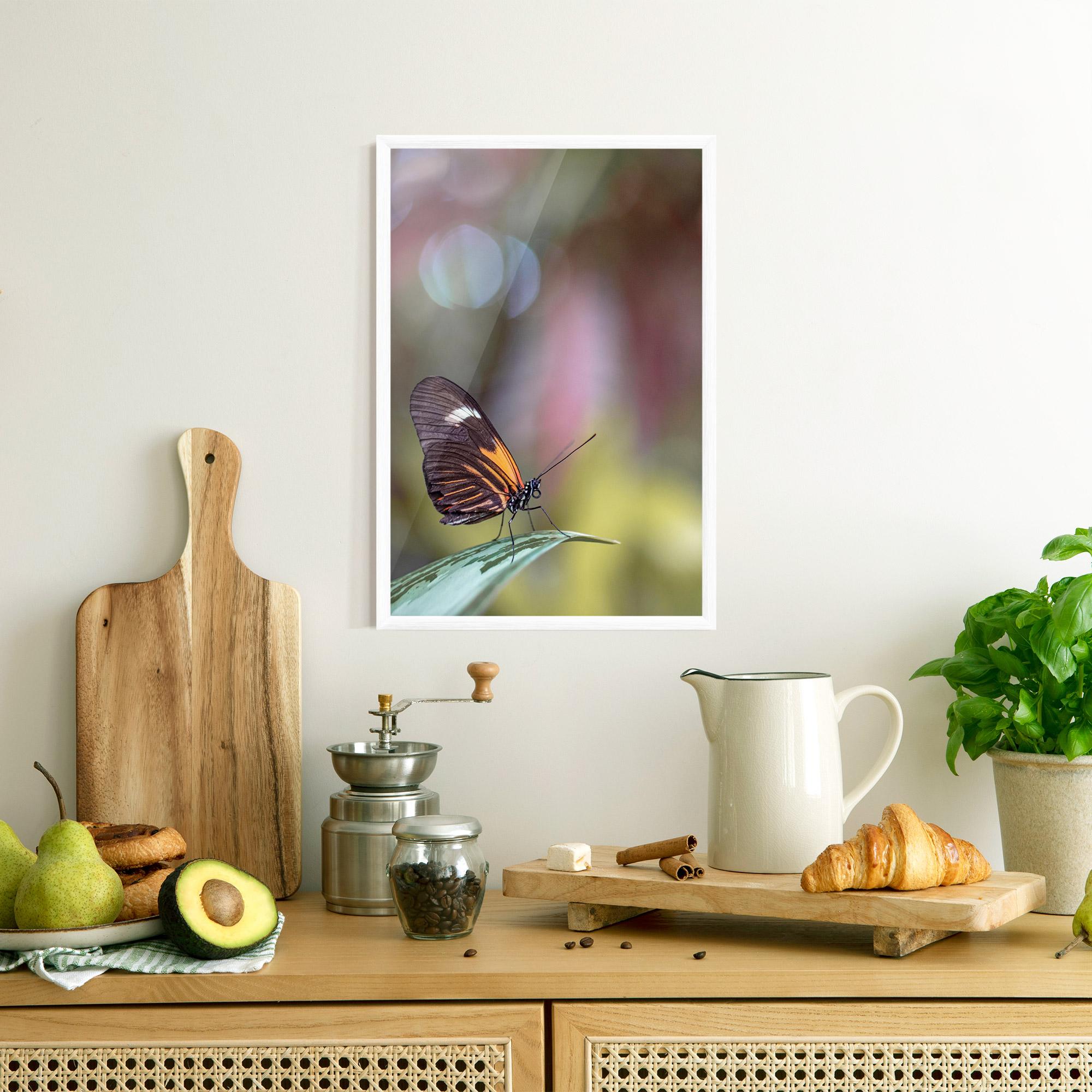 Plakat w Ramie Dark Purple Butterfly mockup 8