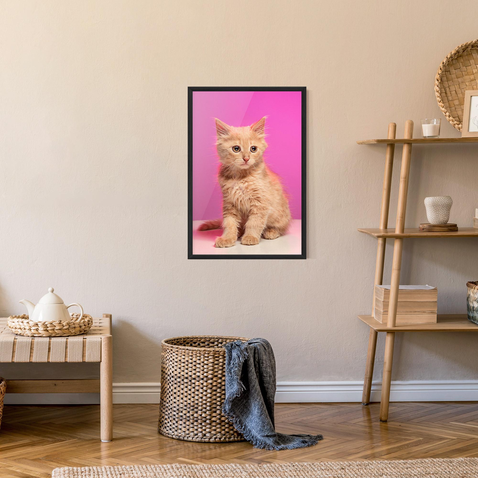 Plakat w Ramie Orange Cat On Pink mockup 9