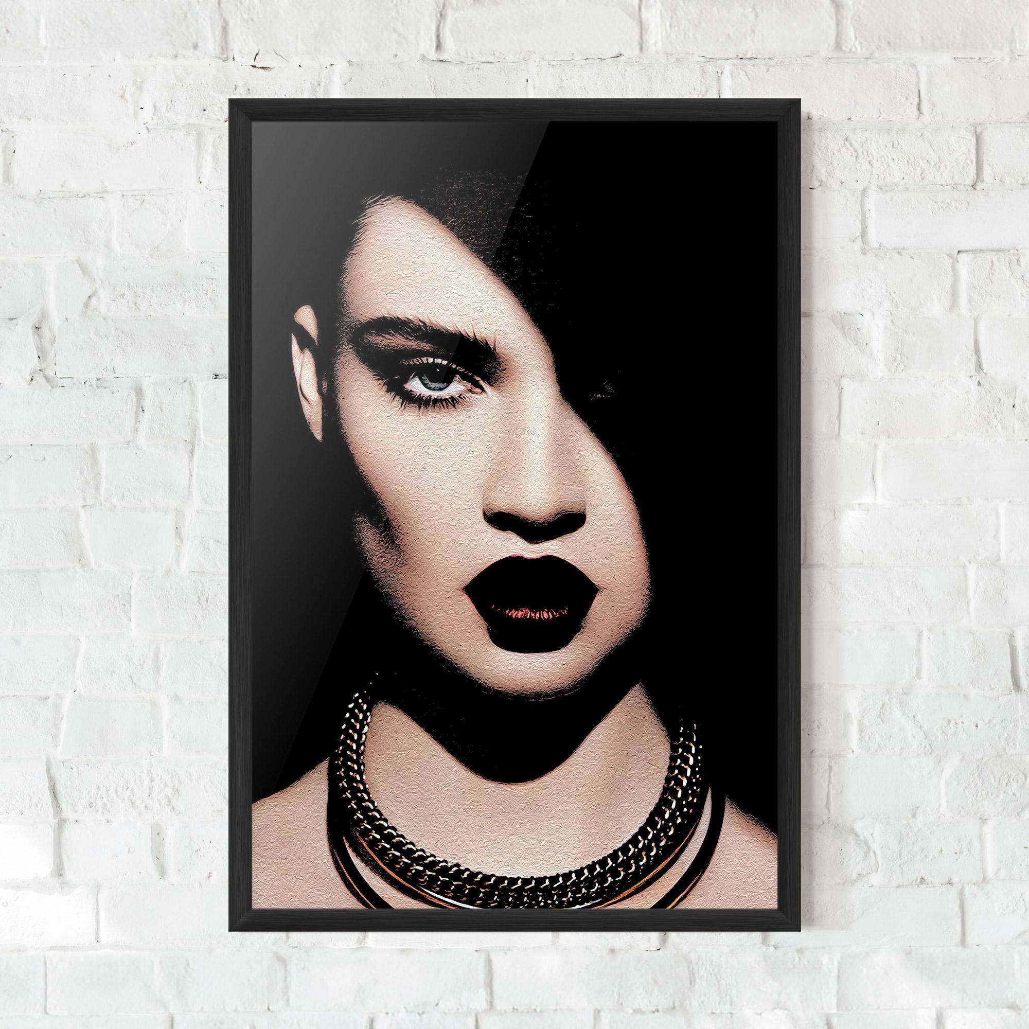 Plakat w Ramie Gold Necklace mockup 0