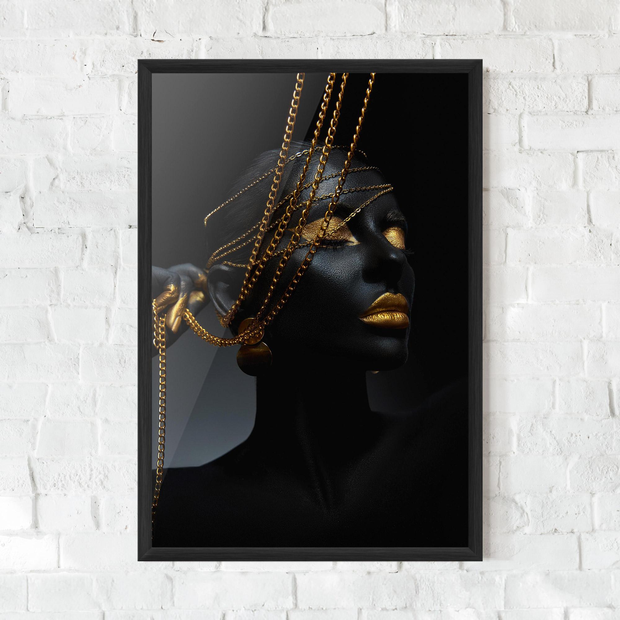 Plakat w Ramie Pretty Gold Chain mockup 0