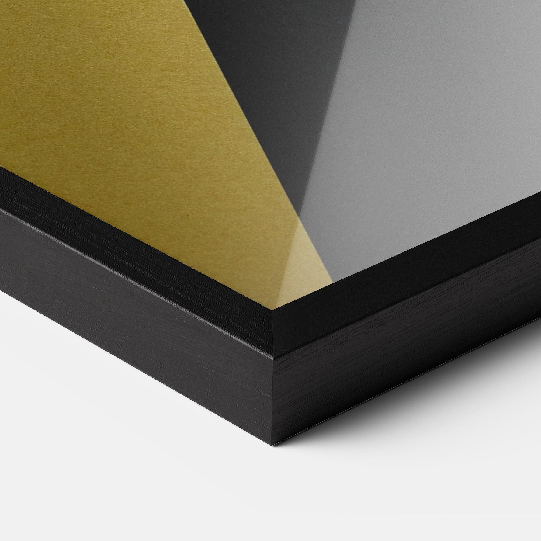 Plakat w Ramie Gun Neckace mockup 3