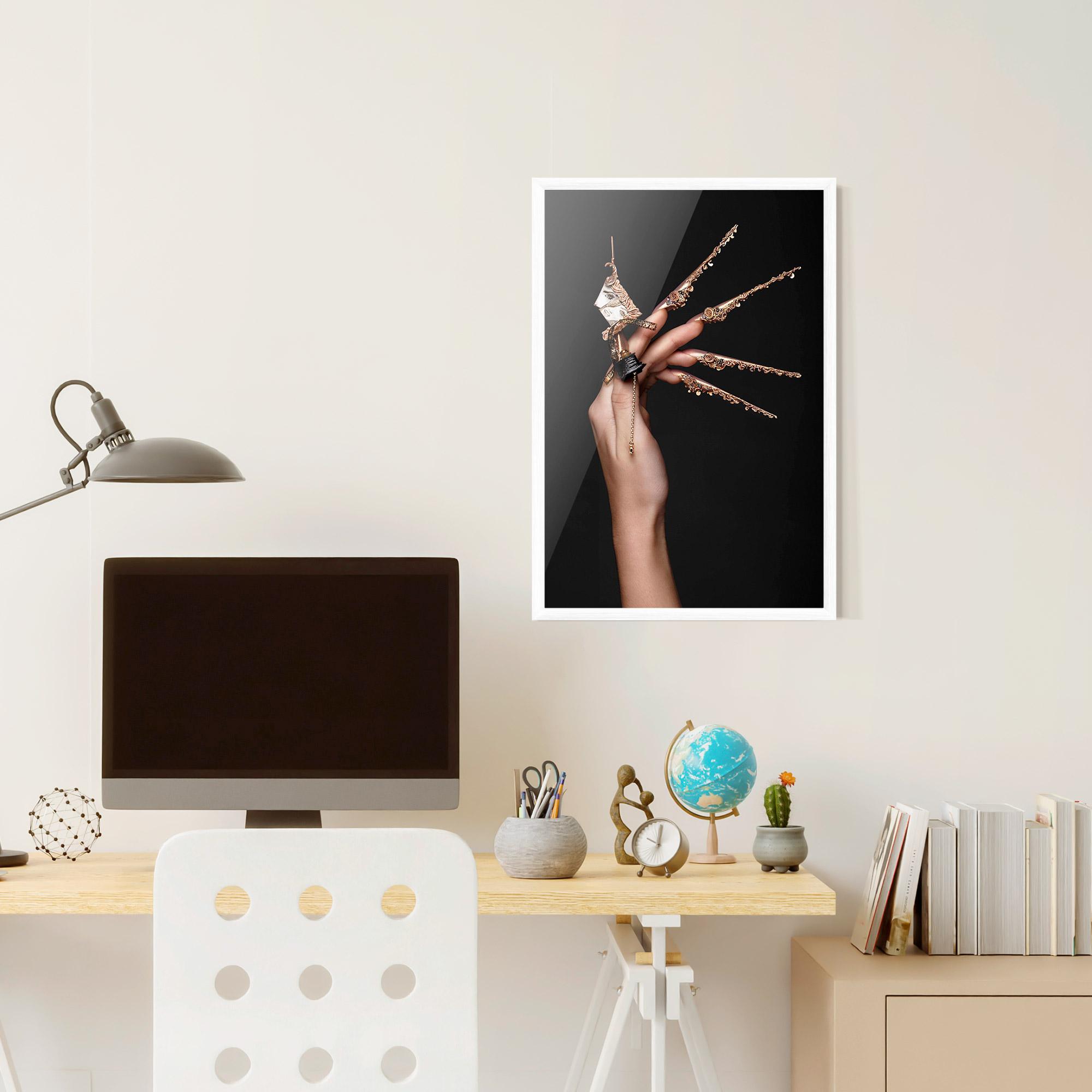 Plakat w Ramie Creative Design Nails mockup 6