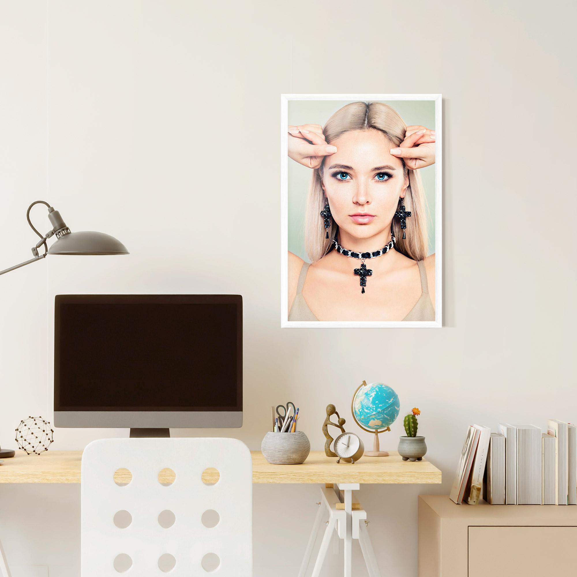 Plakat w Ramie Matchy Earrings Necklaces mockup 6