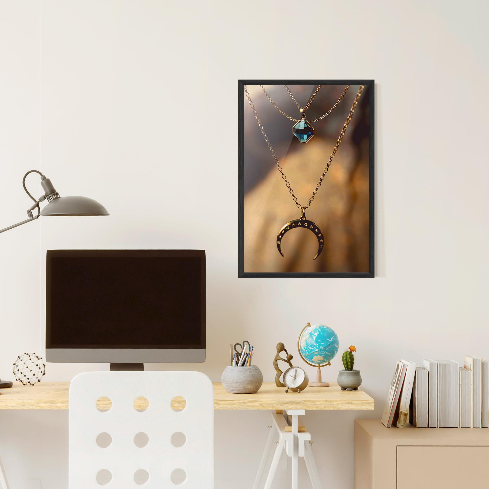 Plakat w Ramie Moon Blue Necklace mockup 6